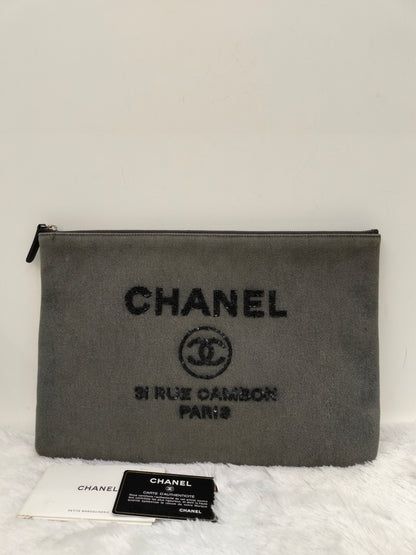 Chanel O'Case Deauville Sequin Grey SHW #23