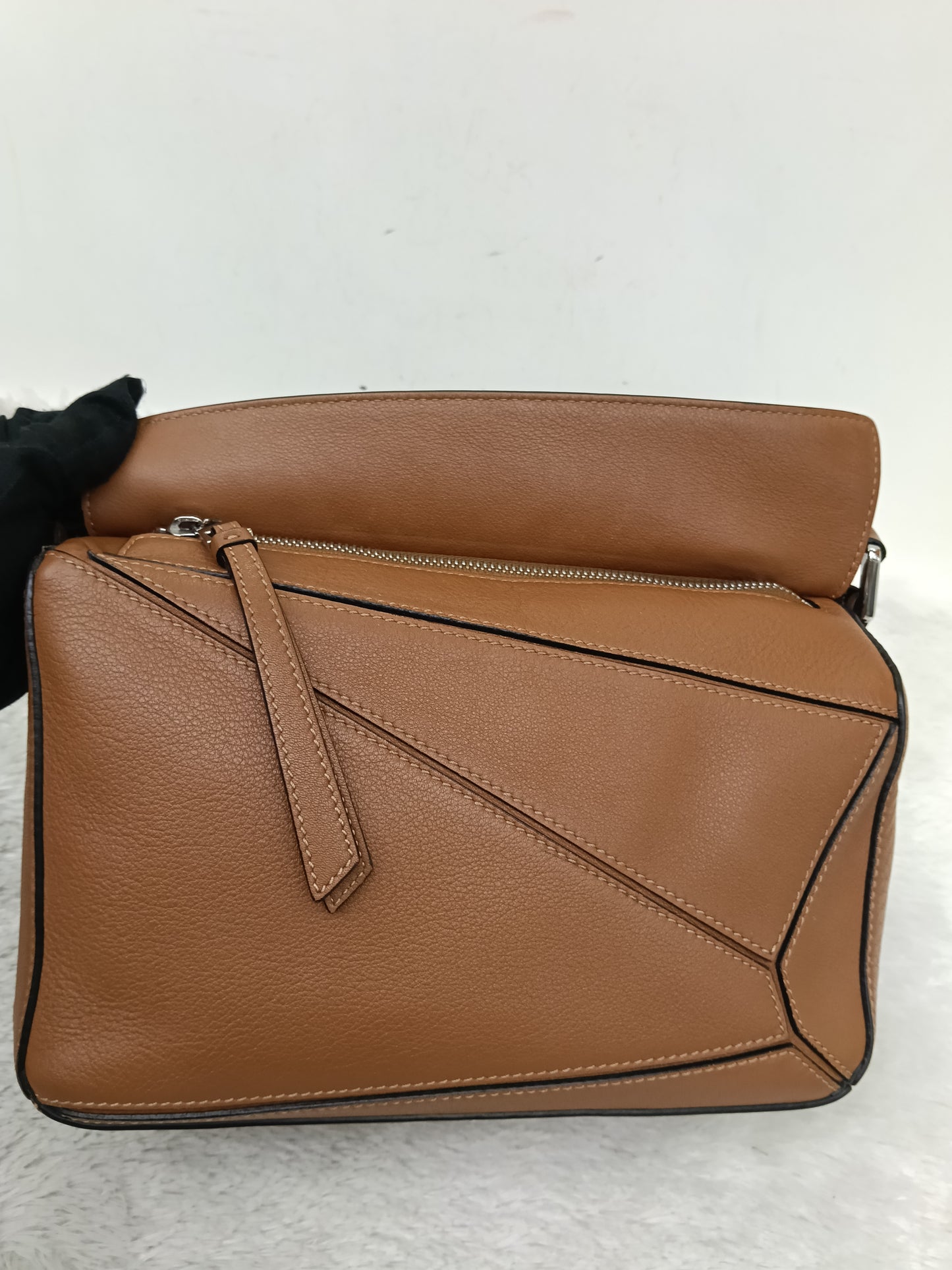 Loewe Puzzle Calfskin Small Tan SHW 2022