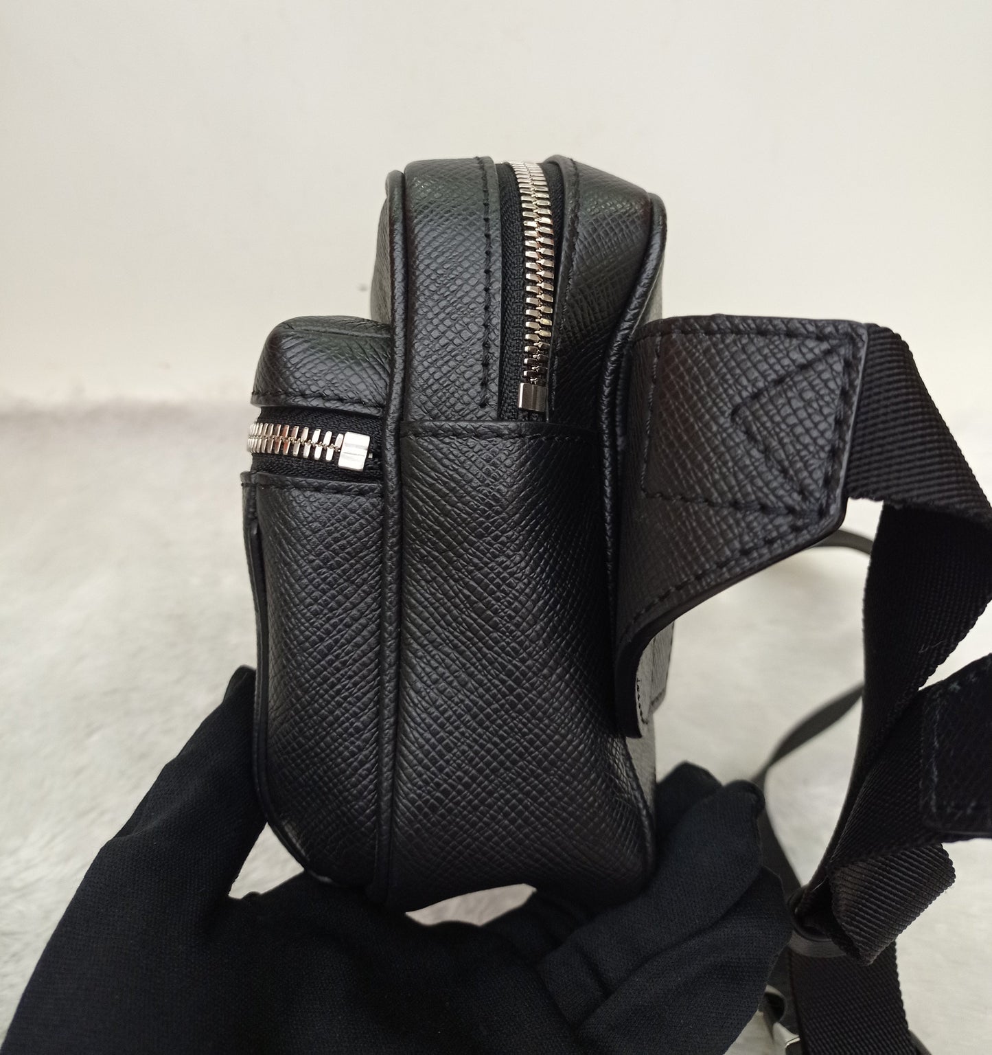 LV Outdoor Bumbag Taigarama Monogram Noir 2019
