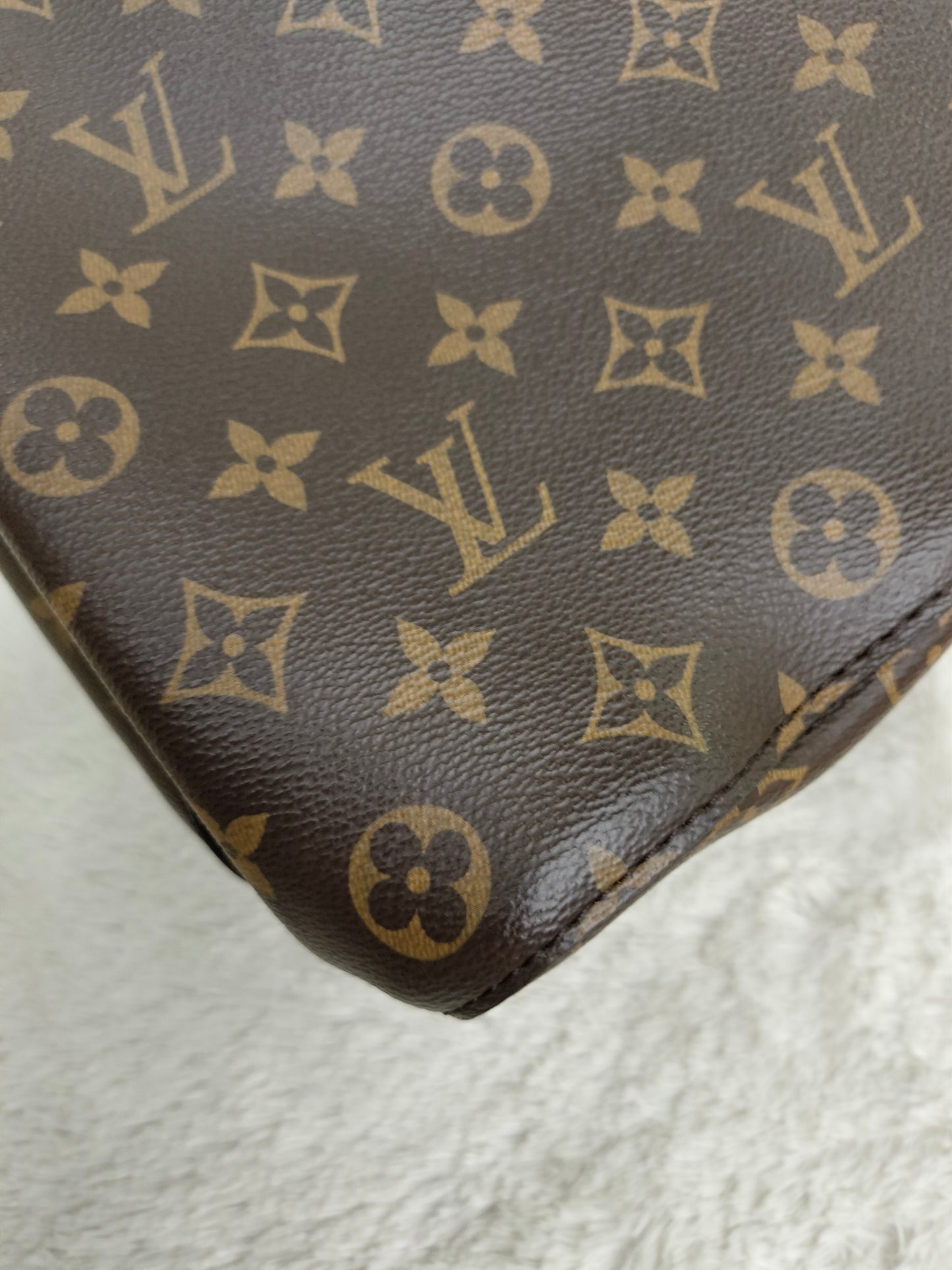 LV Neo Noe Monogram Noir 2018