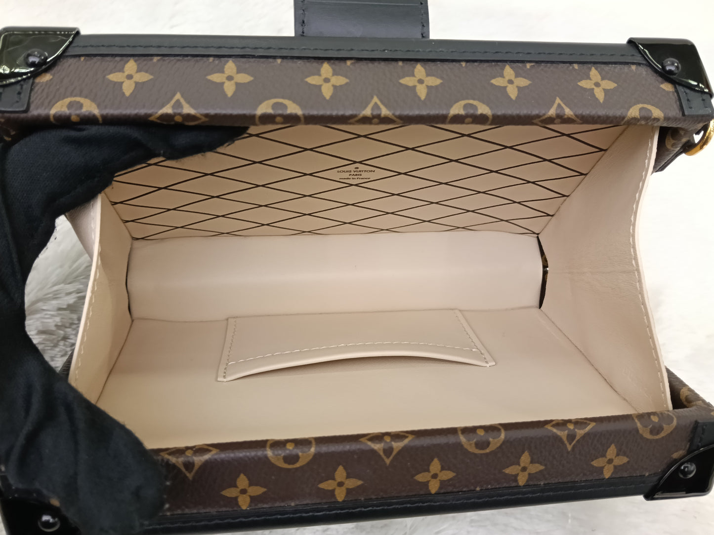 LV Petite Malle NV Monogram Capitale Noir 2019