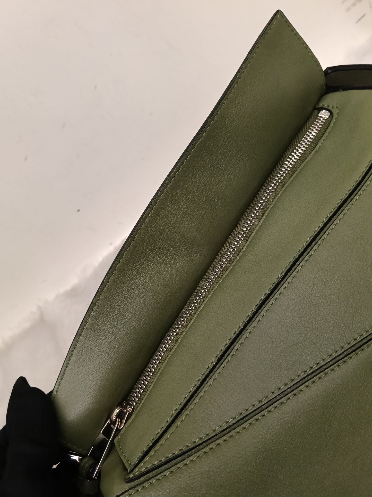 Loewe Puzzle Small Calfskin Avocado SHW 2020