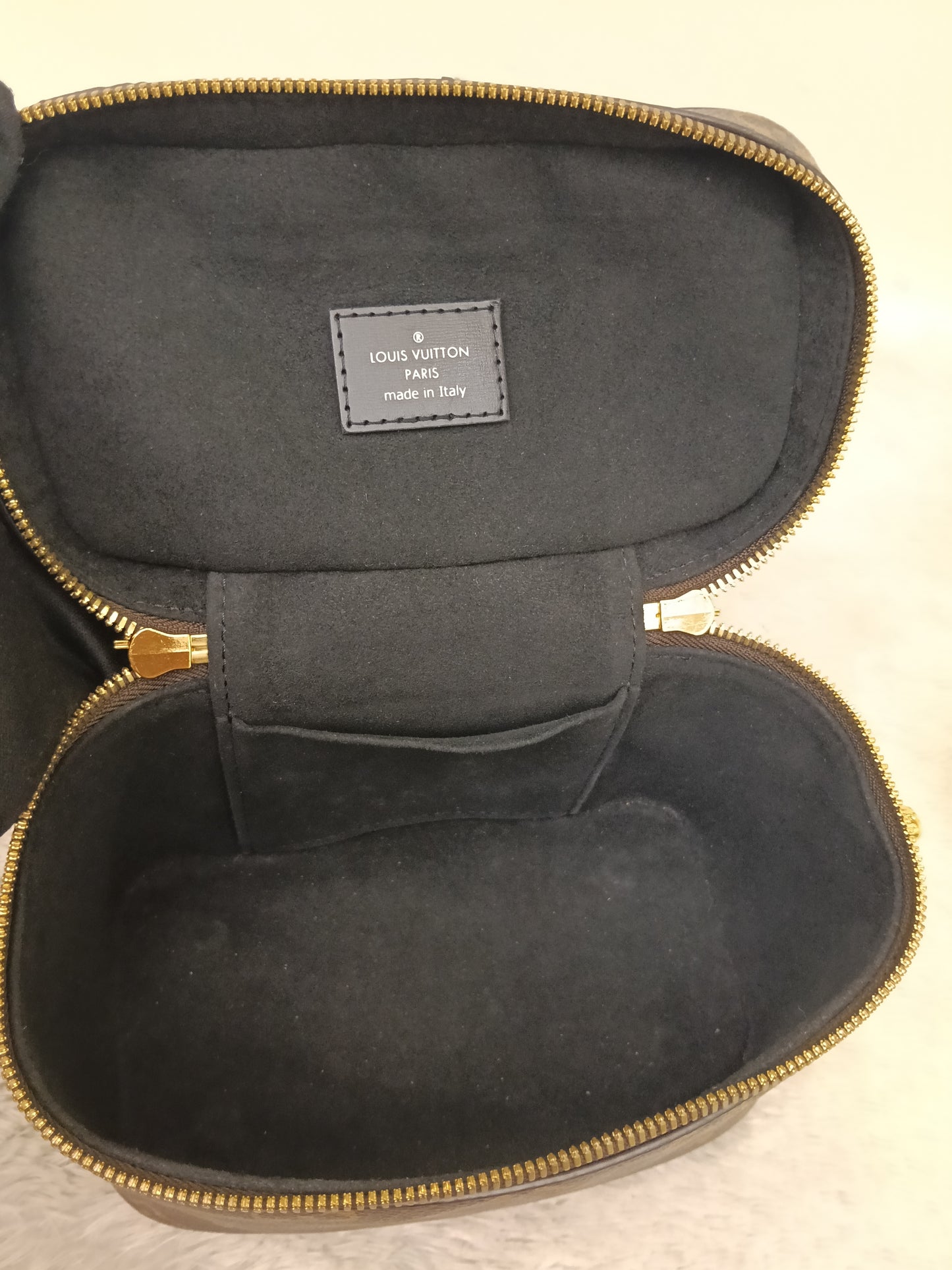 LV Vanity PM Monogram Reverse (CHIP)