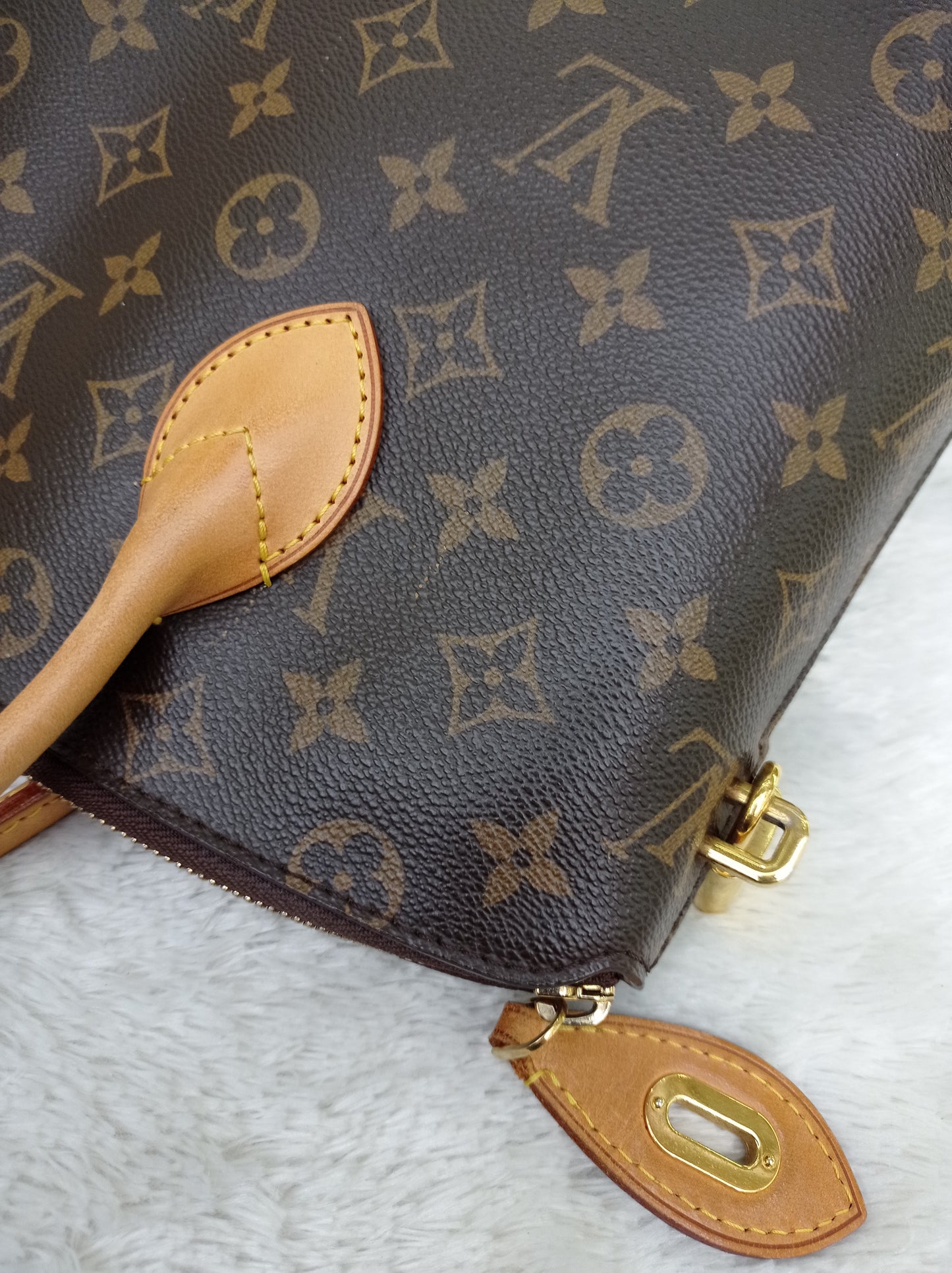 LV Lockit PM Monogram