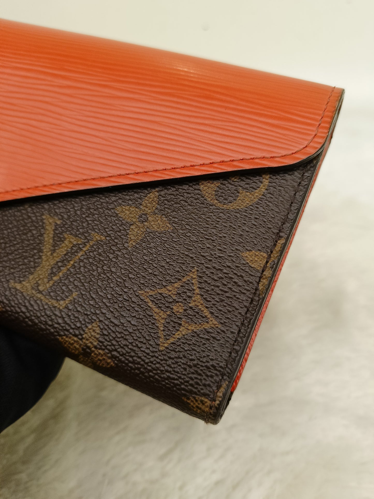 LV Portefeuille Marie Lou Long Wallet Monogram Epi Piment 2014