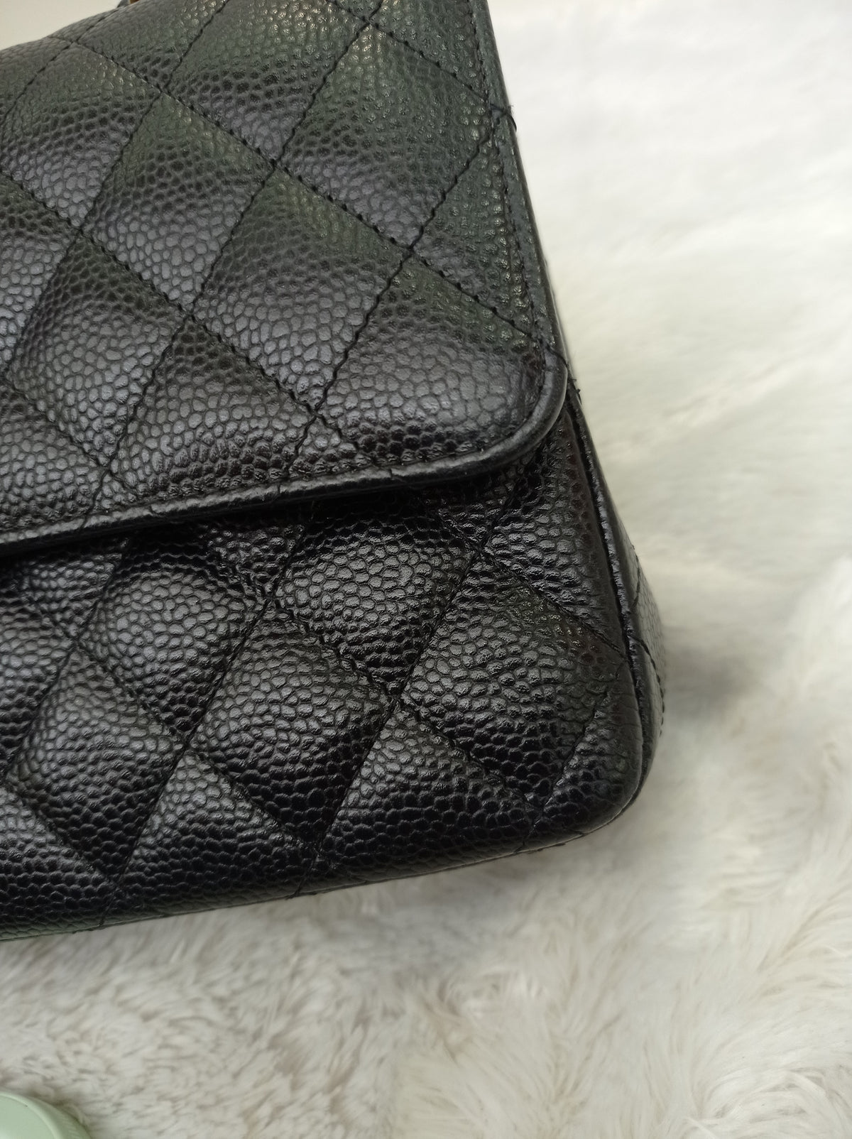 Chanel Medium Caviar Black GHW DF (CHIP)