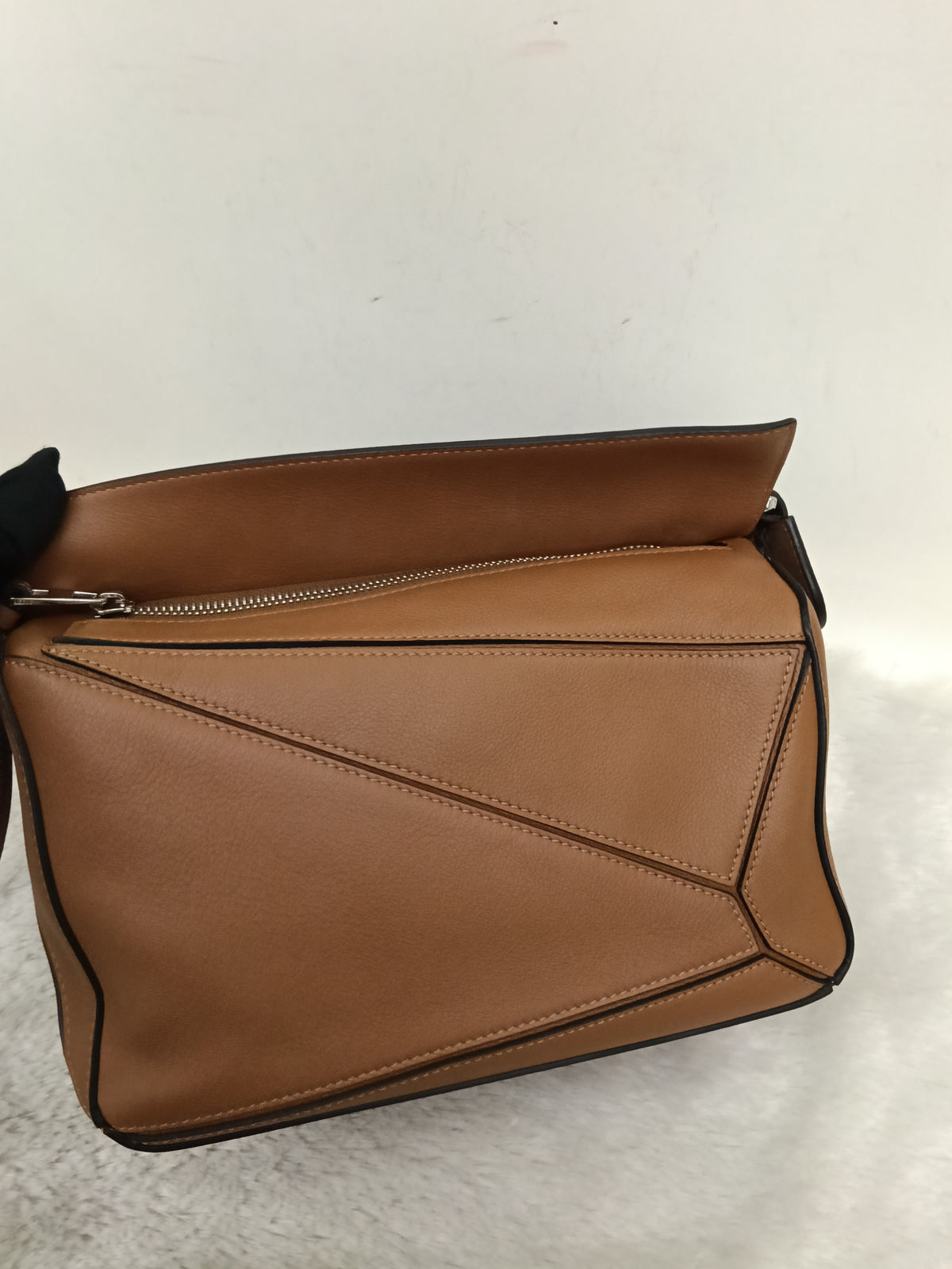Loewe Puzzle Small Tan SHW 2021