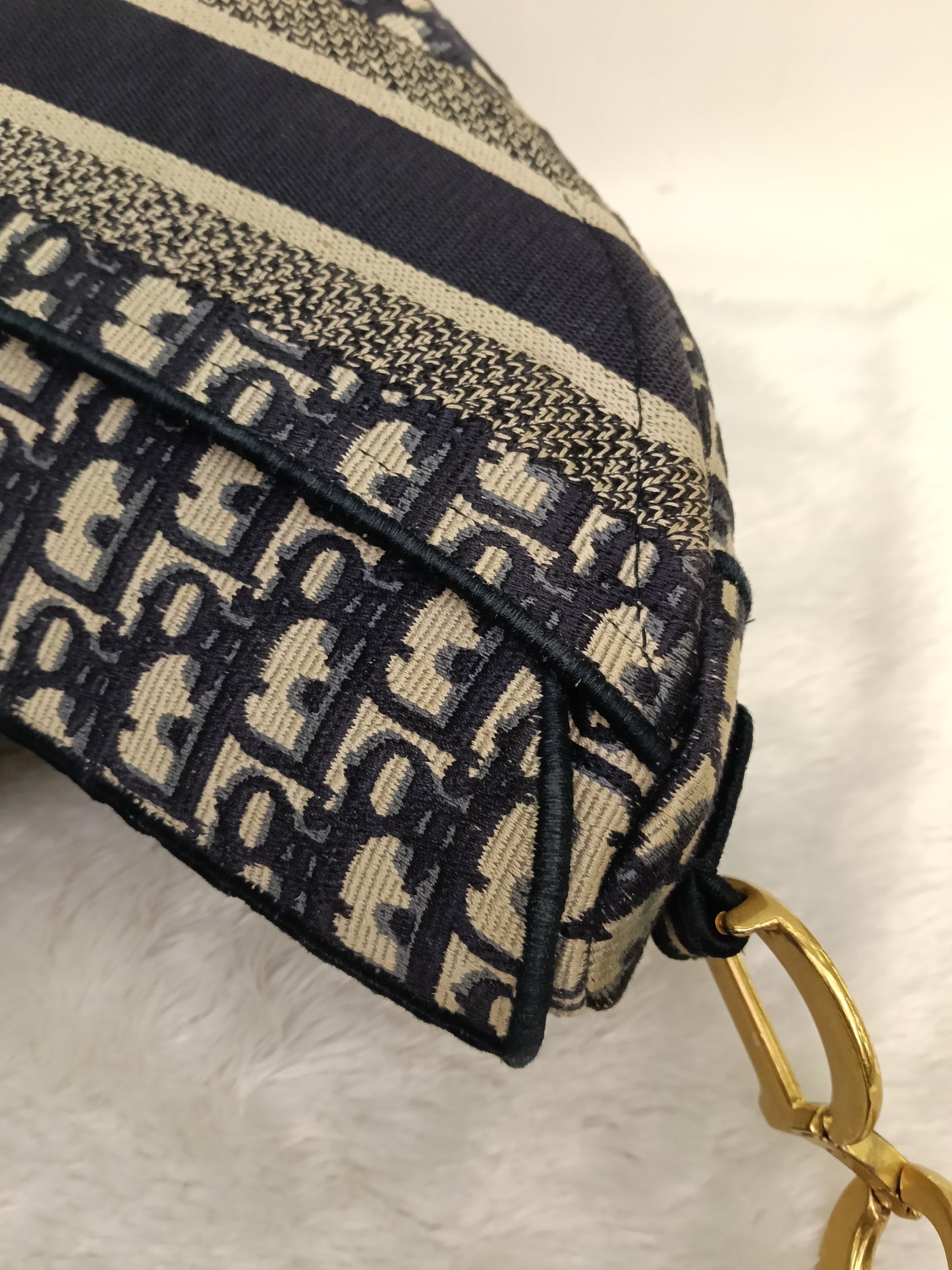 Dior Saddle Medium Oblique Embroidered Navy GHW 2020