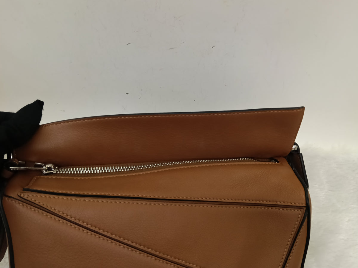 Loewe Puzzle Small Tan SHW 2021