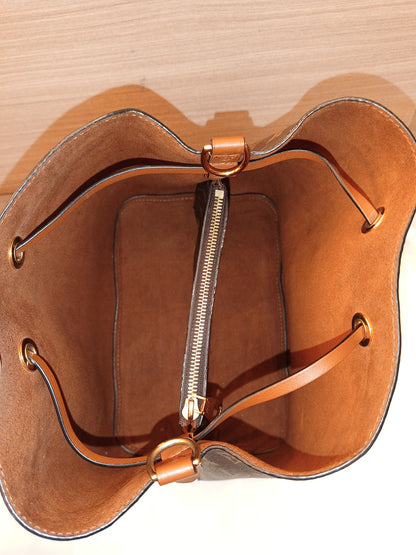 LV Neo Noe MM Monogram Caramel (CHIP)