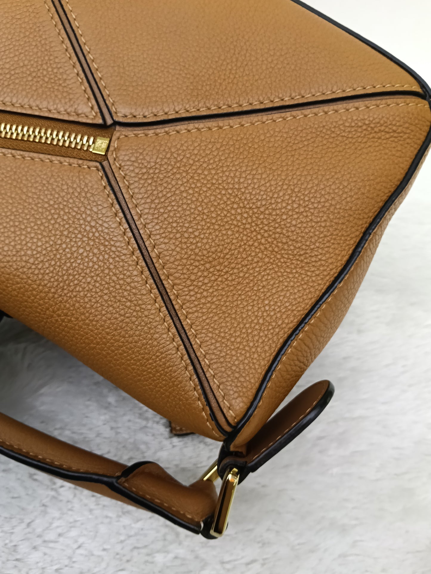 Loewe Puzzle Small Grained Light Caramel GHW 2019