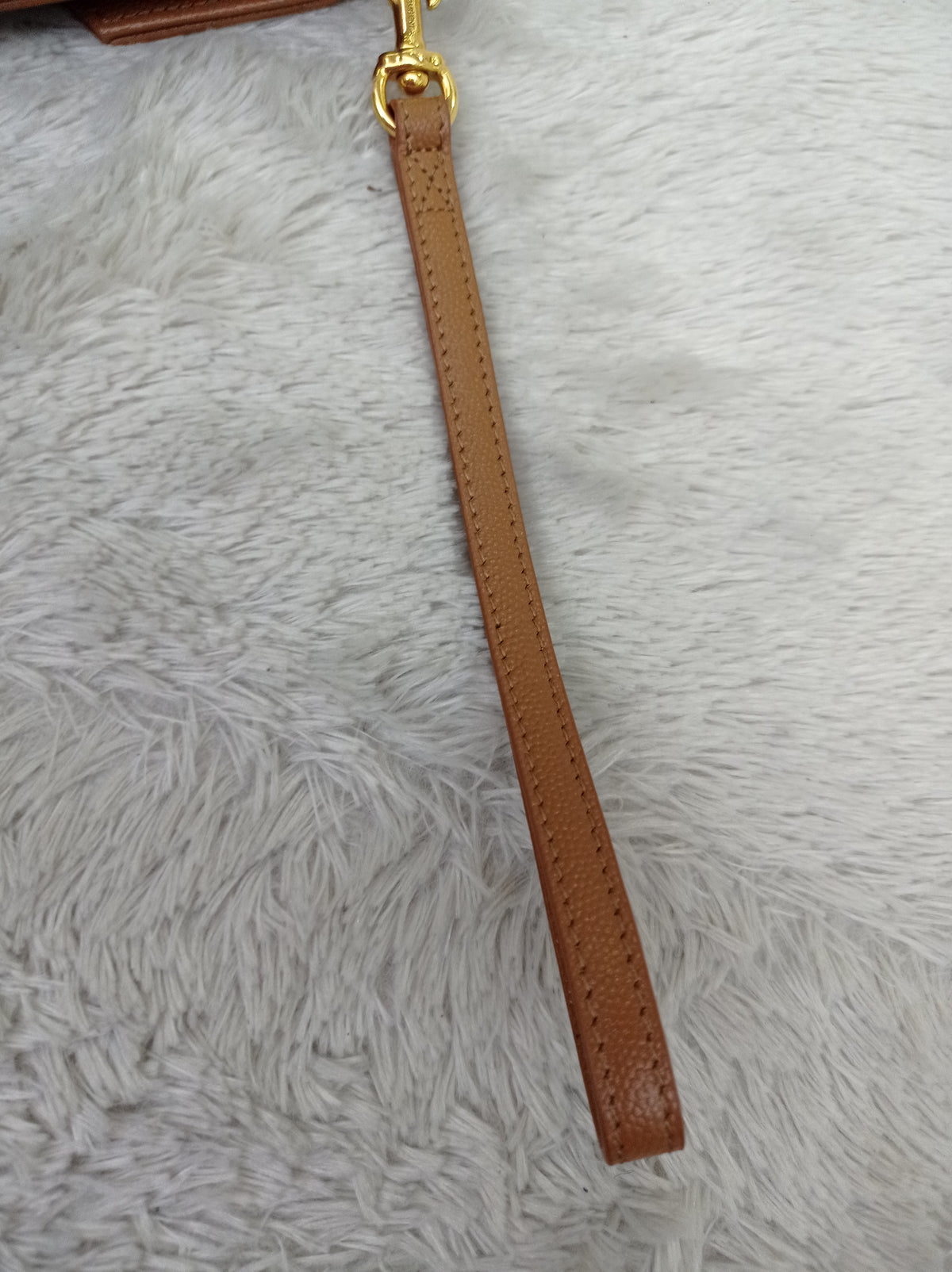 YsL Envelope Clutch Matelasse Monogramme Chevron Grained Dark Caramel GHW 2023