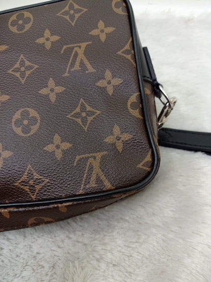 LV Kasai Clutch Monogram Macassar  2019