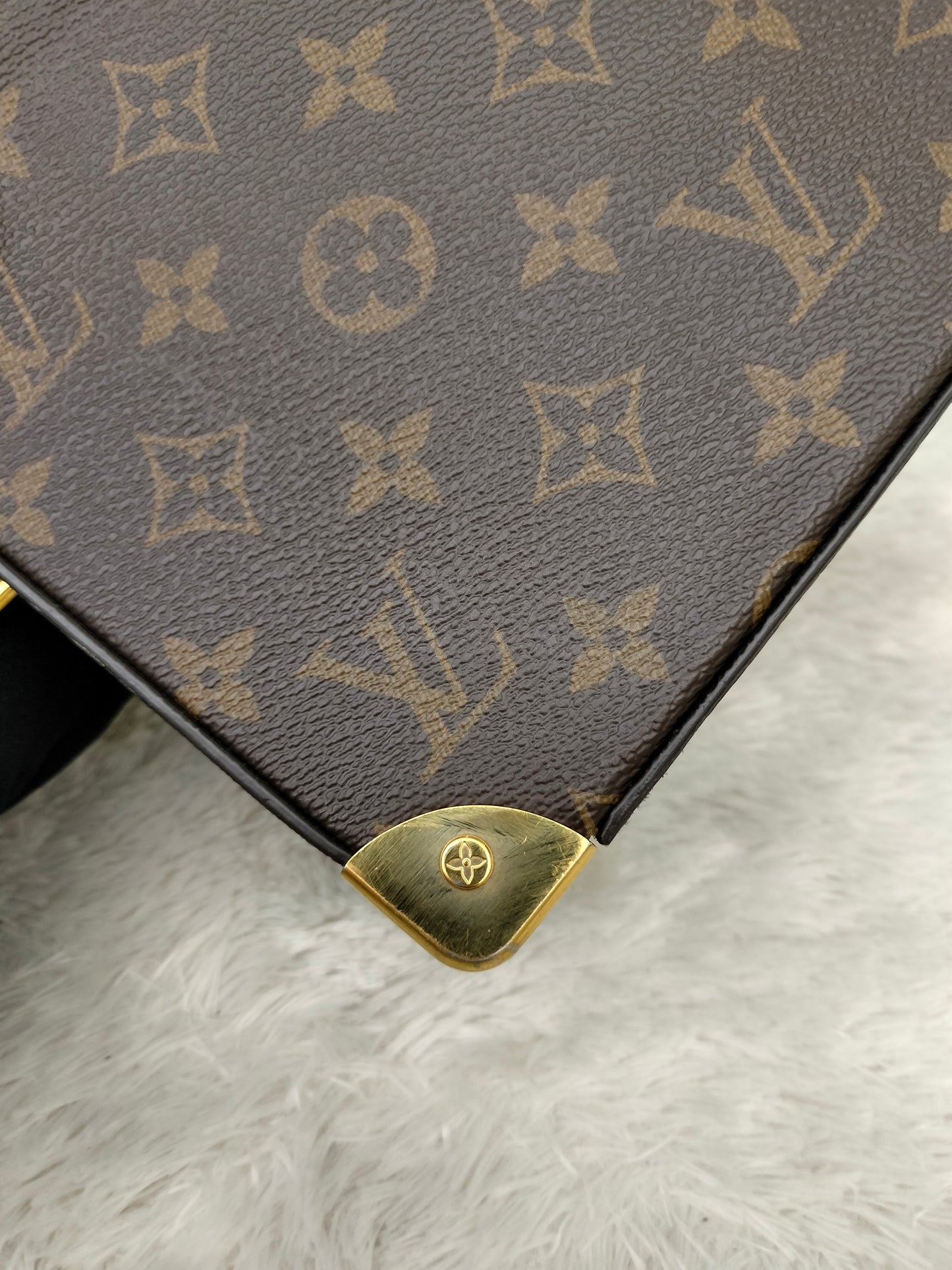 LV Handle Trunk NBA Legacy Monogram (CHIP)