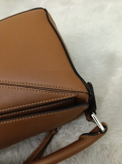Loewe Puzzle Small Calfskin Tan SHW 2021