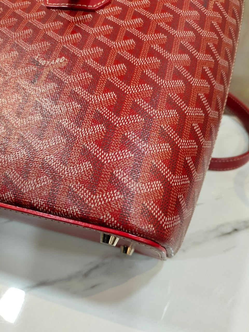 Goyard Okinawa PM Red SHW 2010