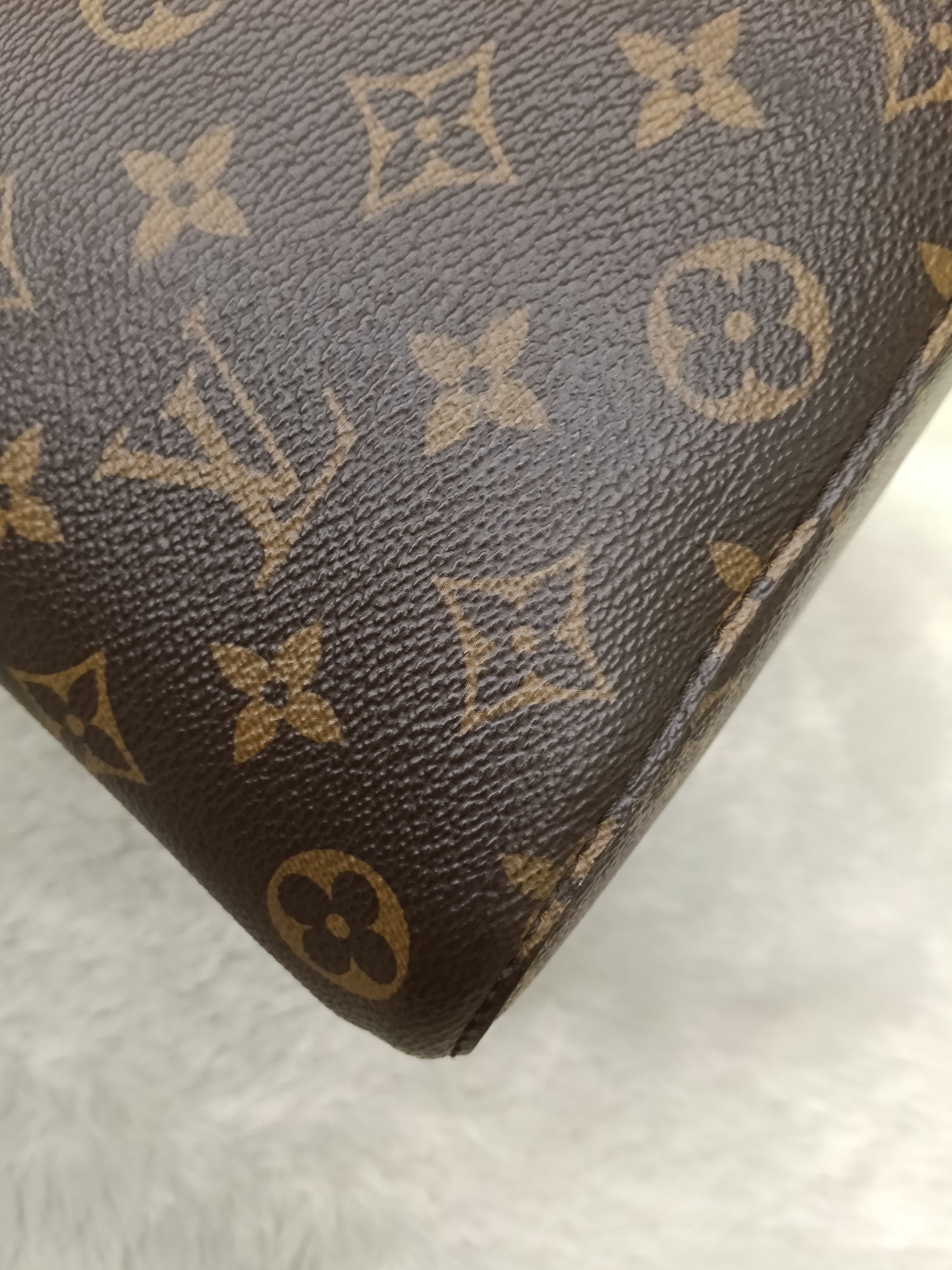 LV Neo Noe MM Monogram Caramel (CHIP)