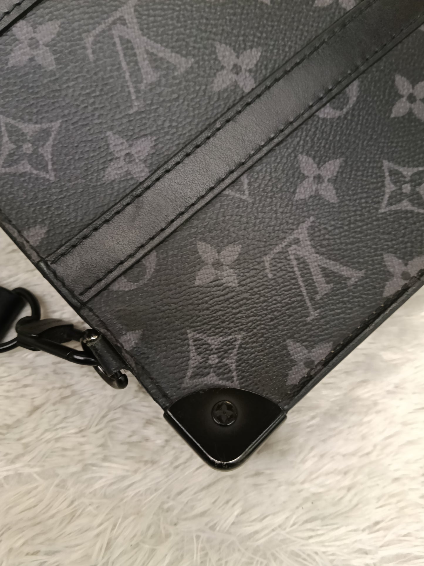 LV Pochette Trunk Monogram Eclipse (CHIP)