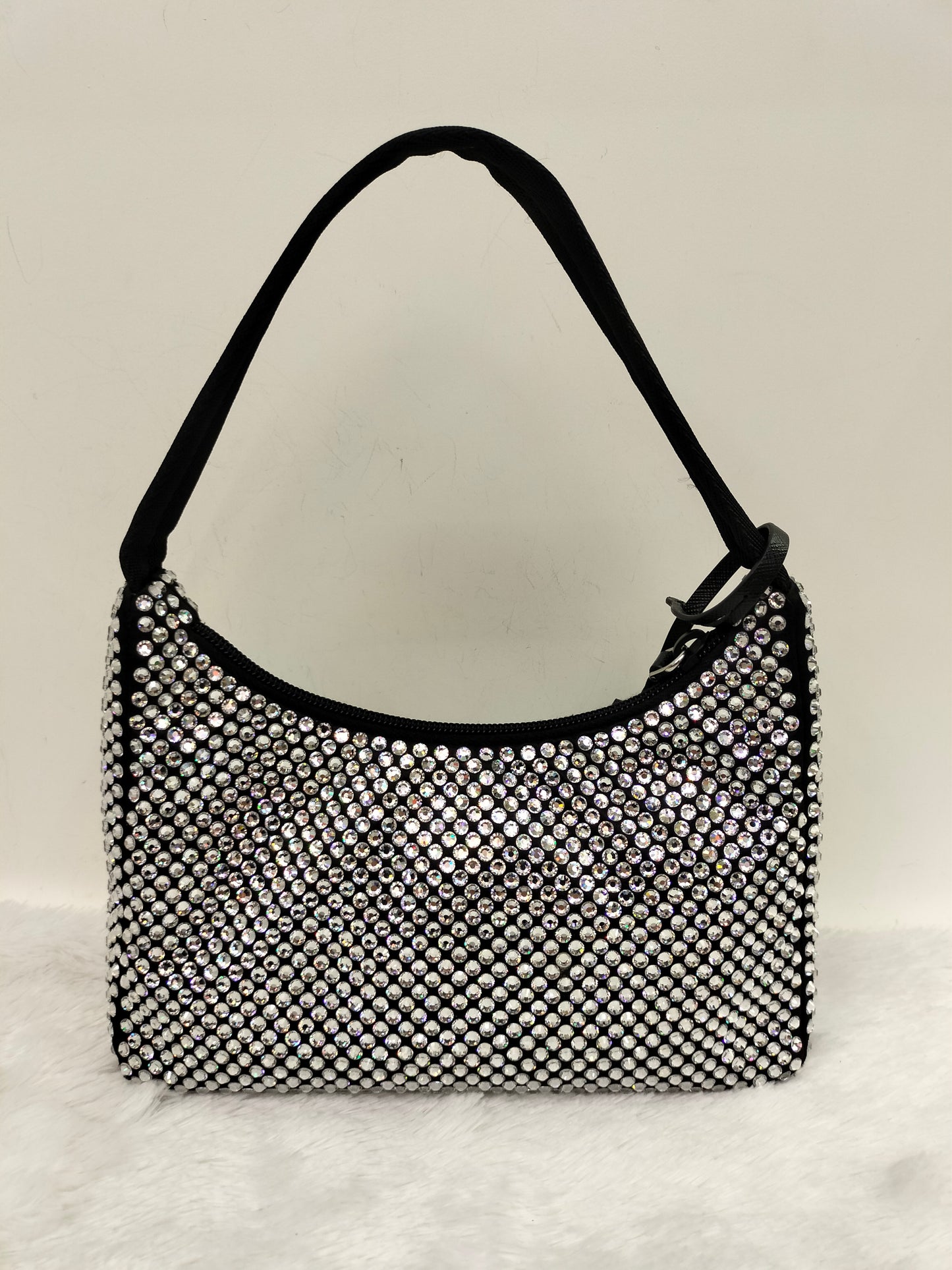 *Neverbeen Used* Prada Re-Edition Crystal Black SHW 2022