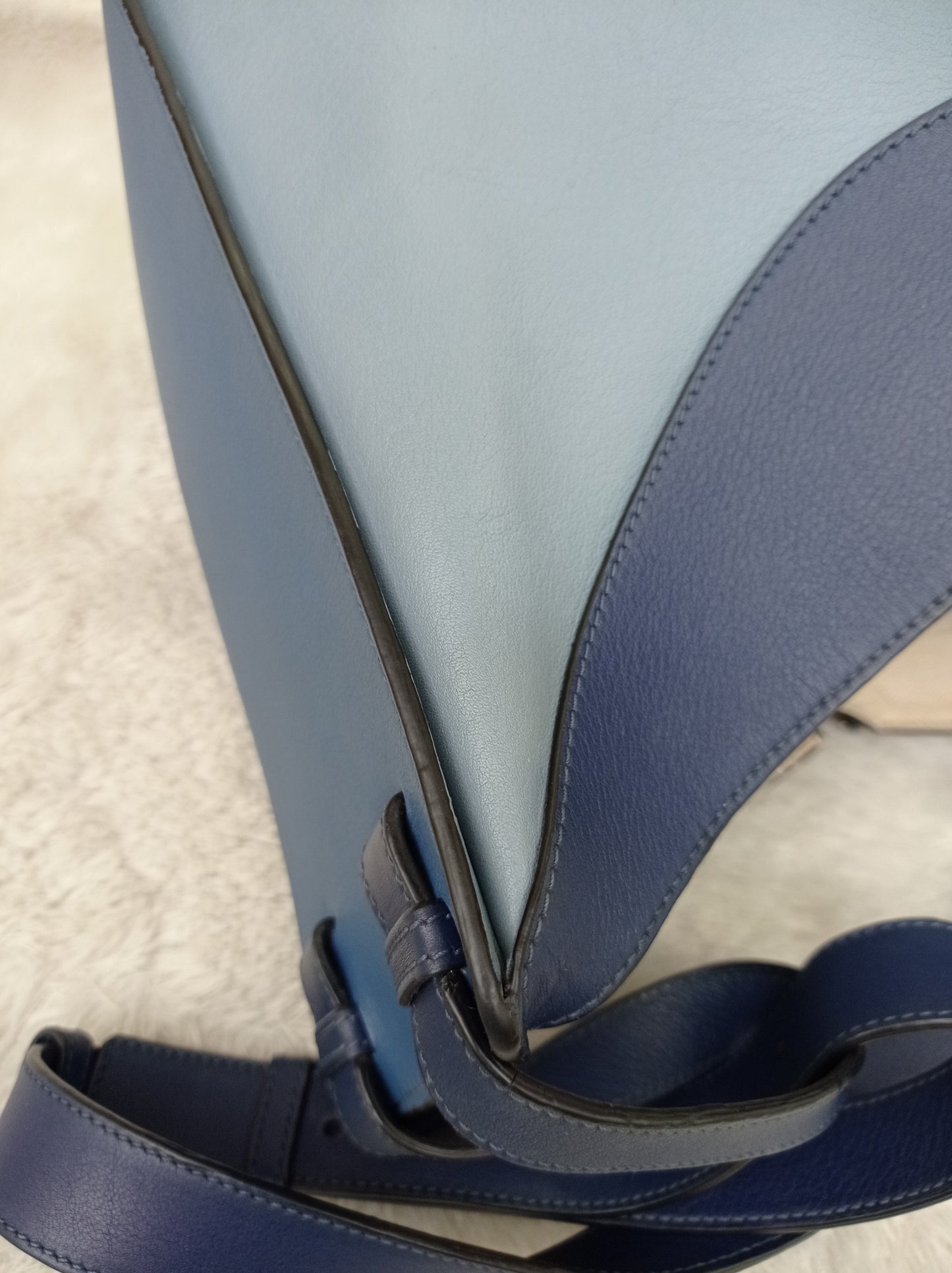 Loewe Hammock Medium Light Blue 3 Colour SHW 2018
