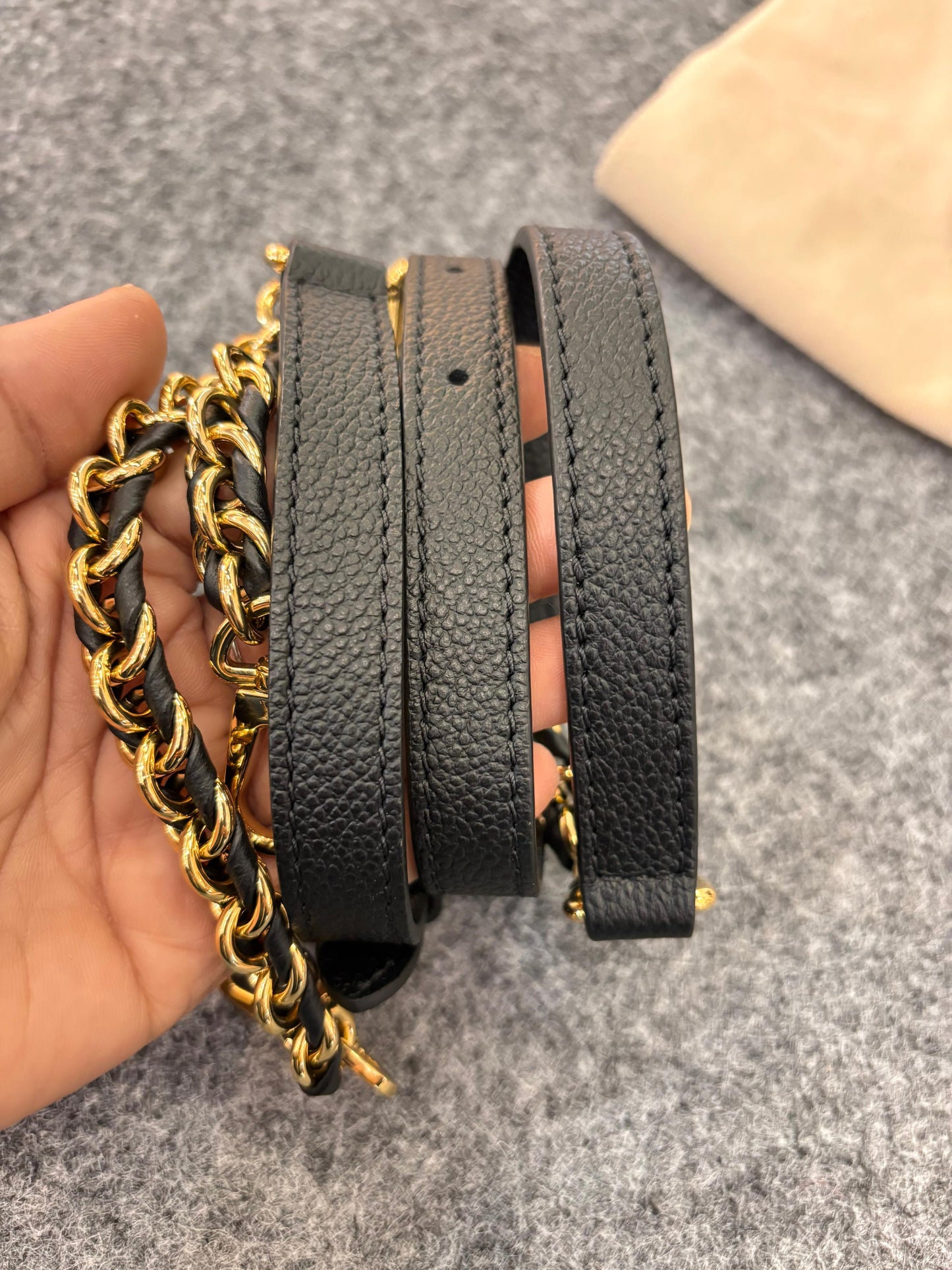 LV Vanity NV Monogram Empreinte Noir Beige (CHIP)