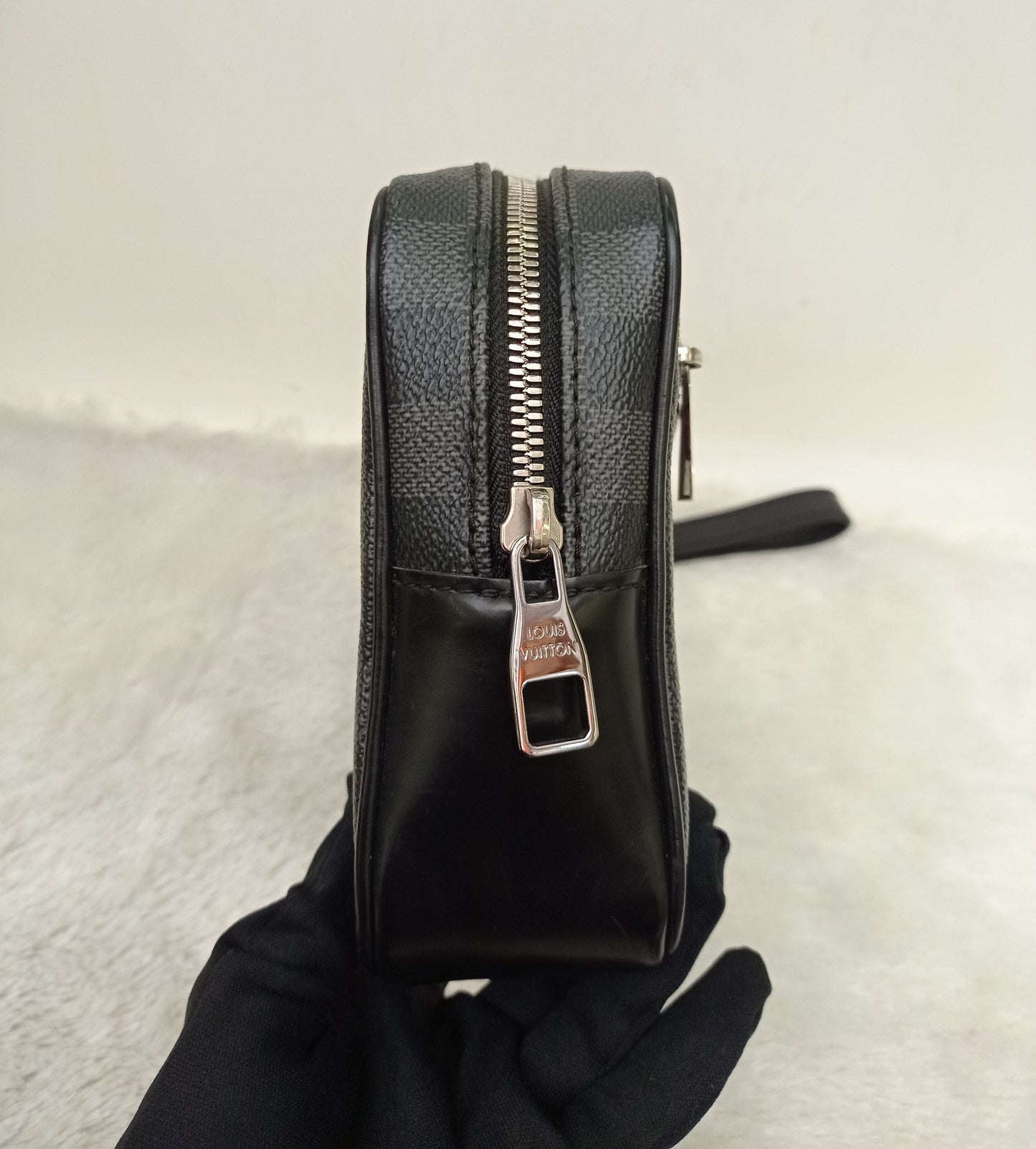 LV Kasai Clutch Graphite 2017