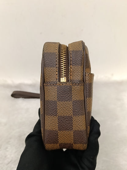 LV Macao Pochette Damier 2012