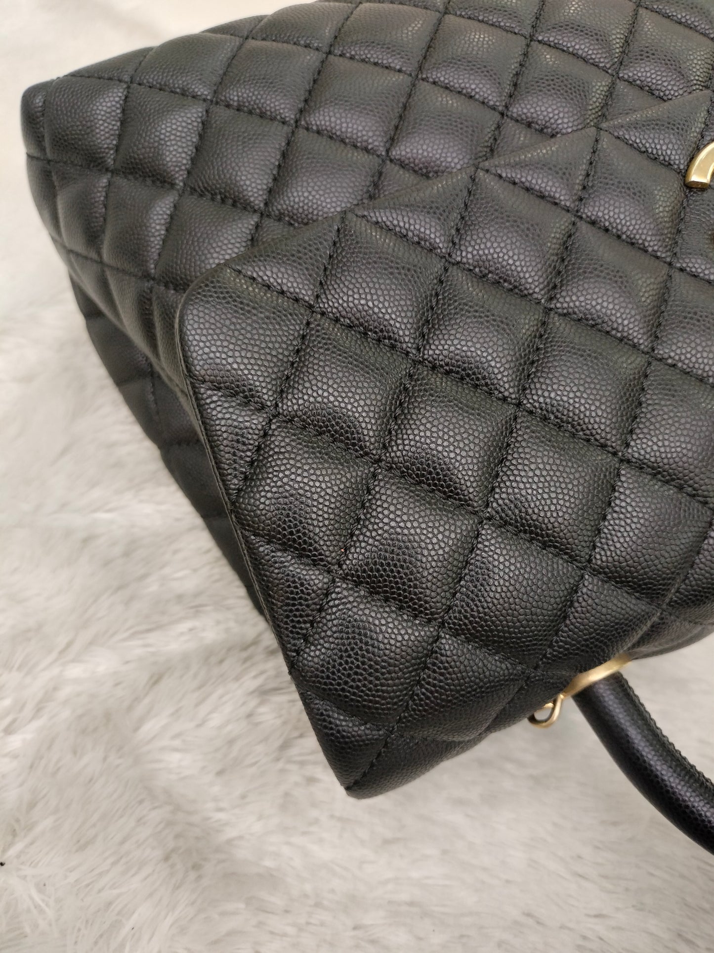 Chanel Coco Handle Large Caviar Black GHW #24