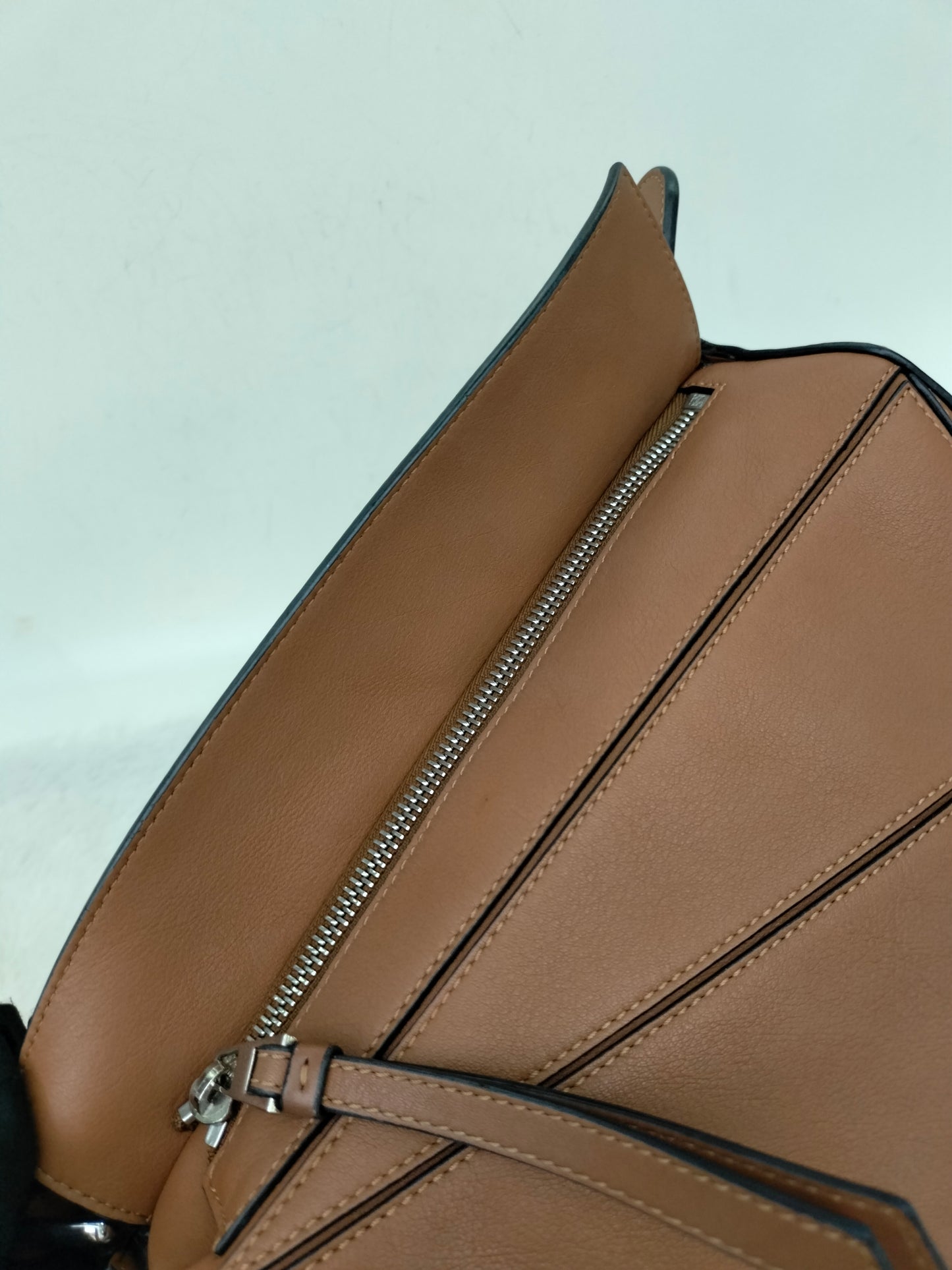 Loewe Puzzle Small Tan SHW 2019