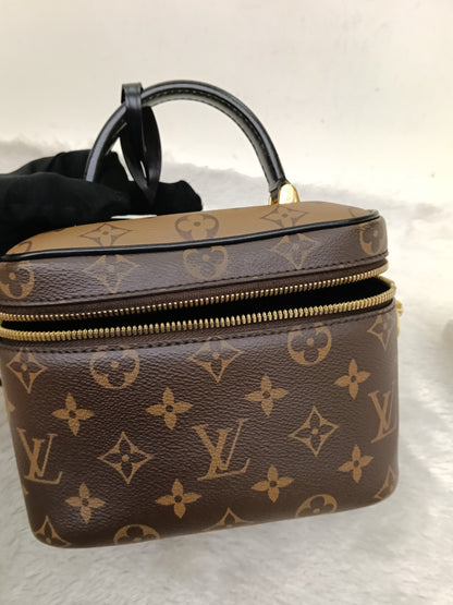 LV Vanity PM Monogram Reverse (CHIP)