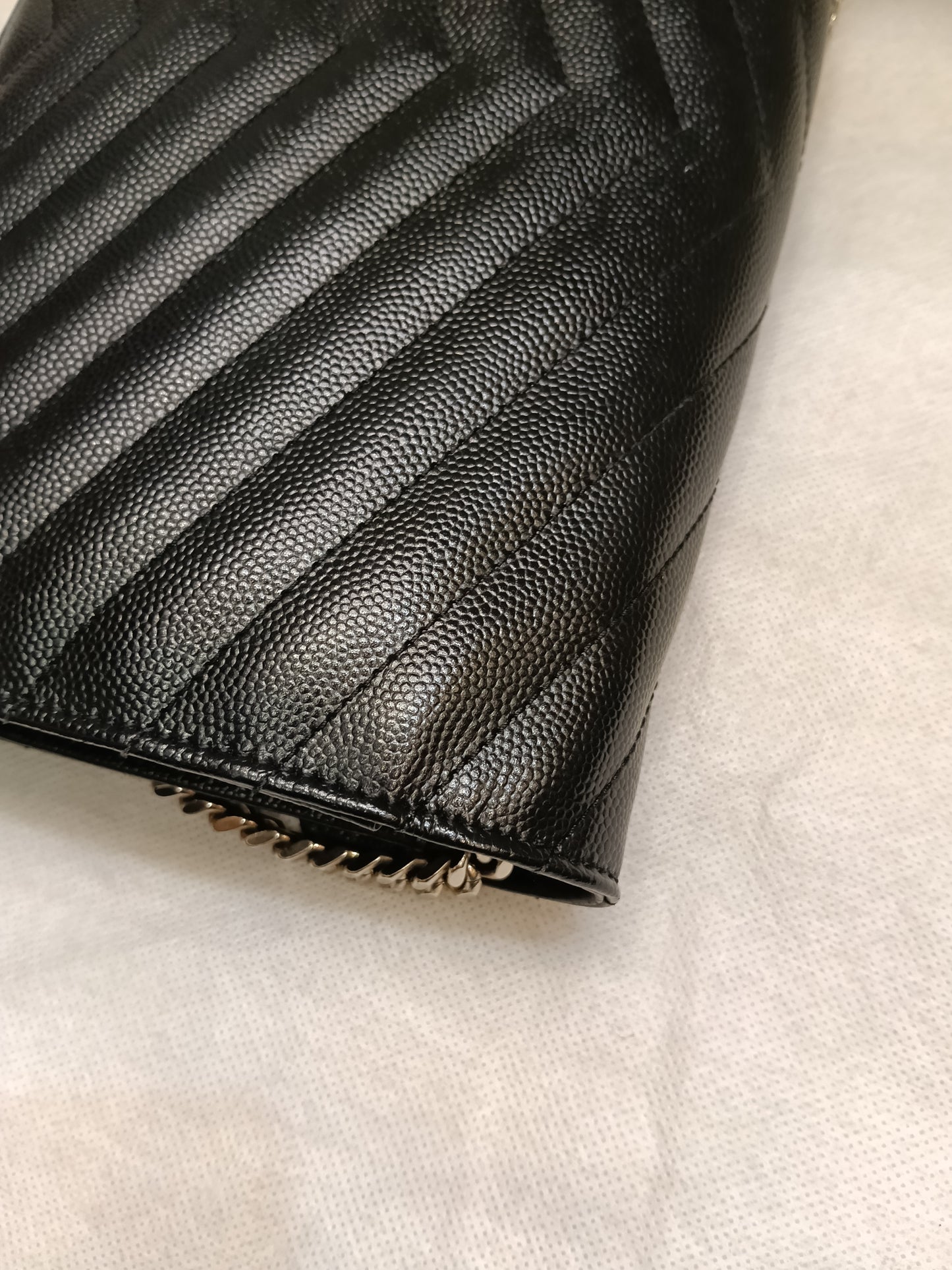 YsL WOC 22 Cassandre Chevron Grained Black SHW 2015