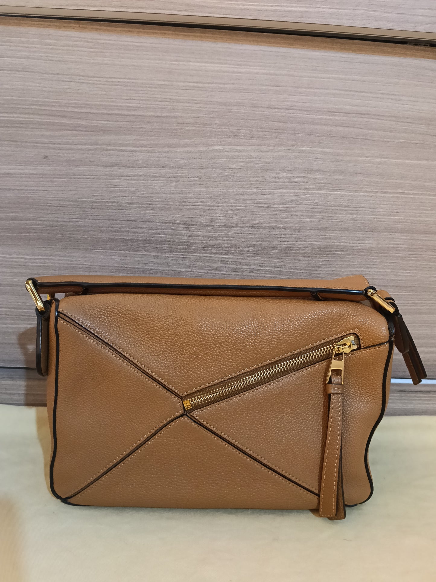 Loewe Puzzle Small Grained Caramel GHW 2021
