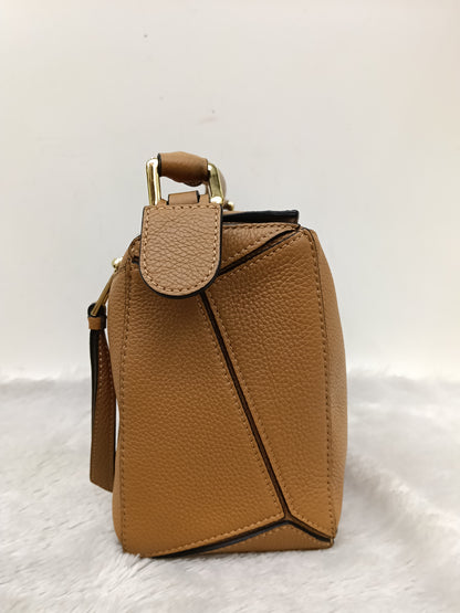 Loewe Puzzle Small Grained Caramel GHW 2023