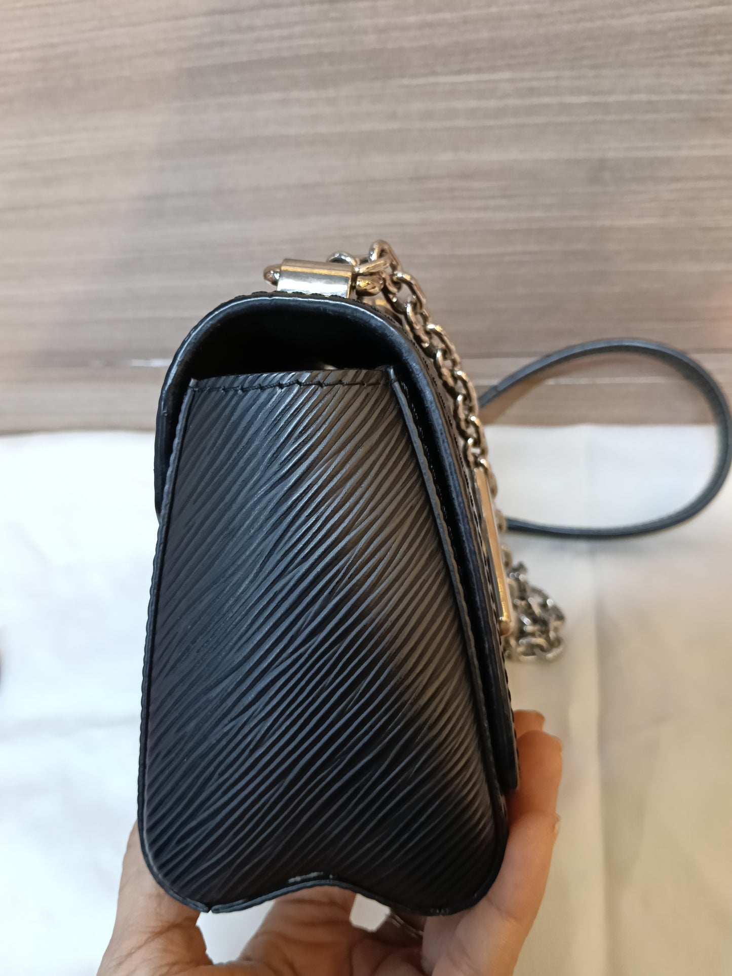 LV Twist Mini Epi Black 2020