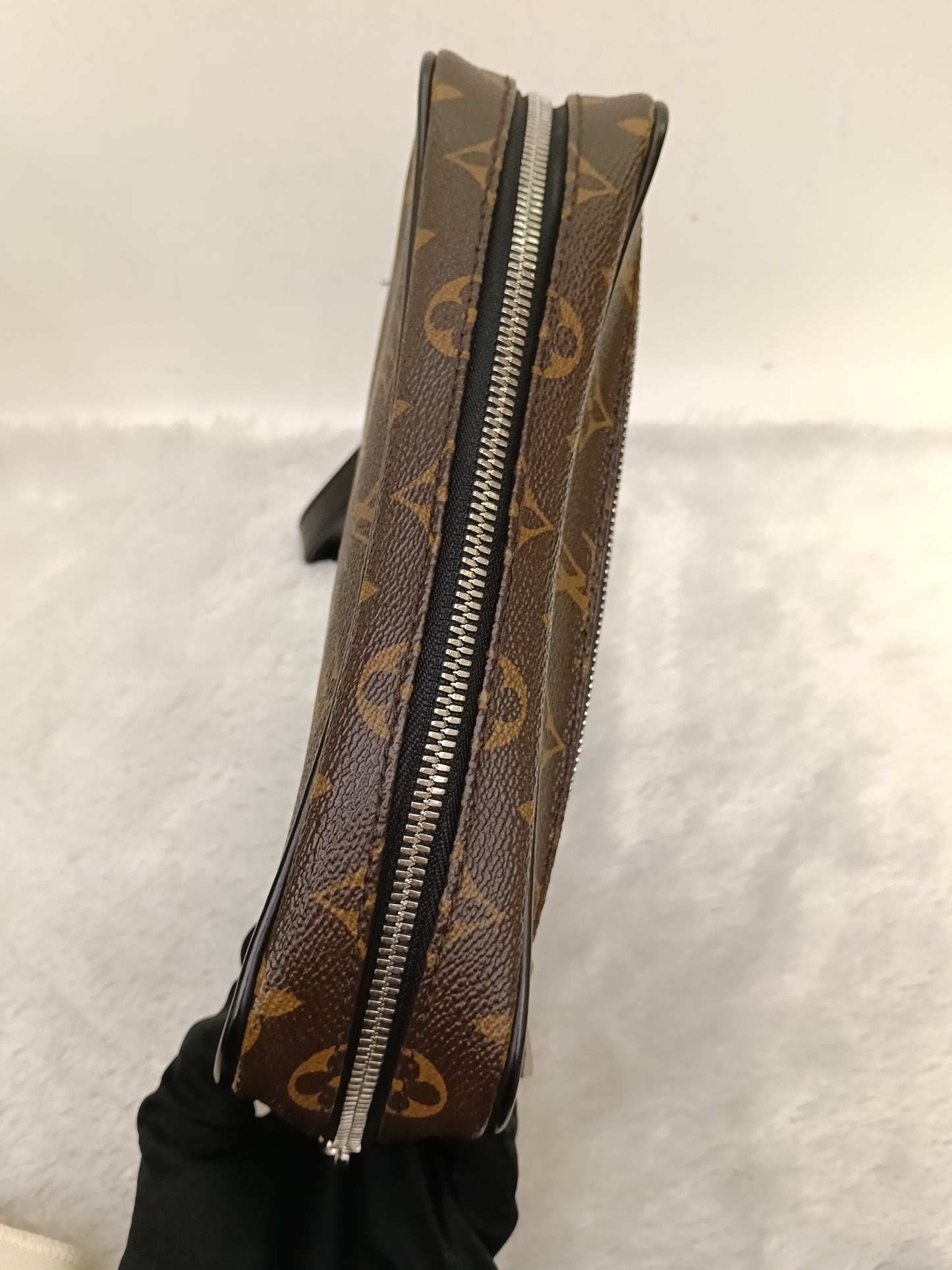 LV Kasai Clutch Monogram Macassar 2017