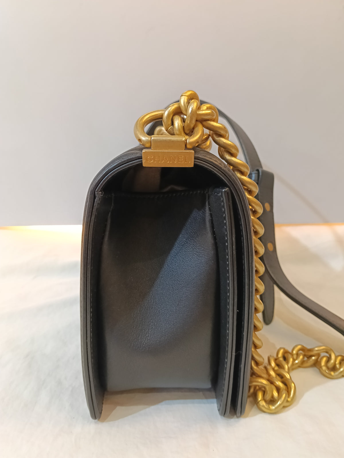 Chanel Boy 25 Crumpled Goatskin Black Gold GHW #26