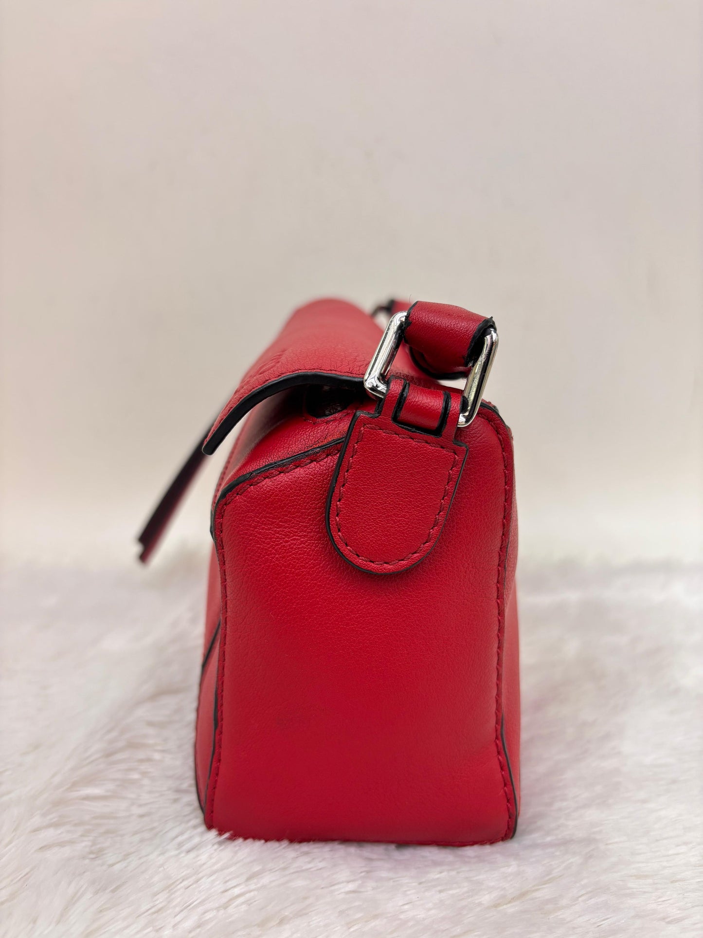Loewe Puzzle Mini Red SHW 2018