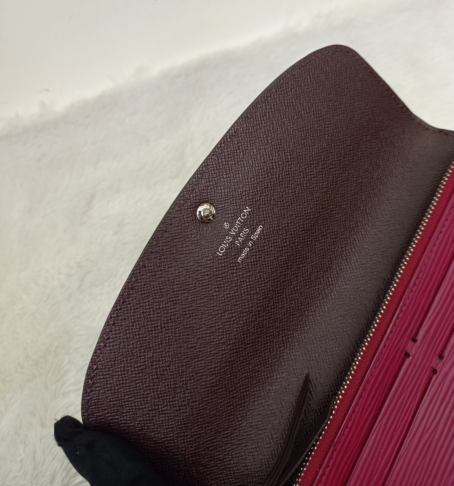 LV Emilie NM Wallet Epi Fuchsia Brown 2017
