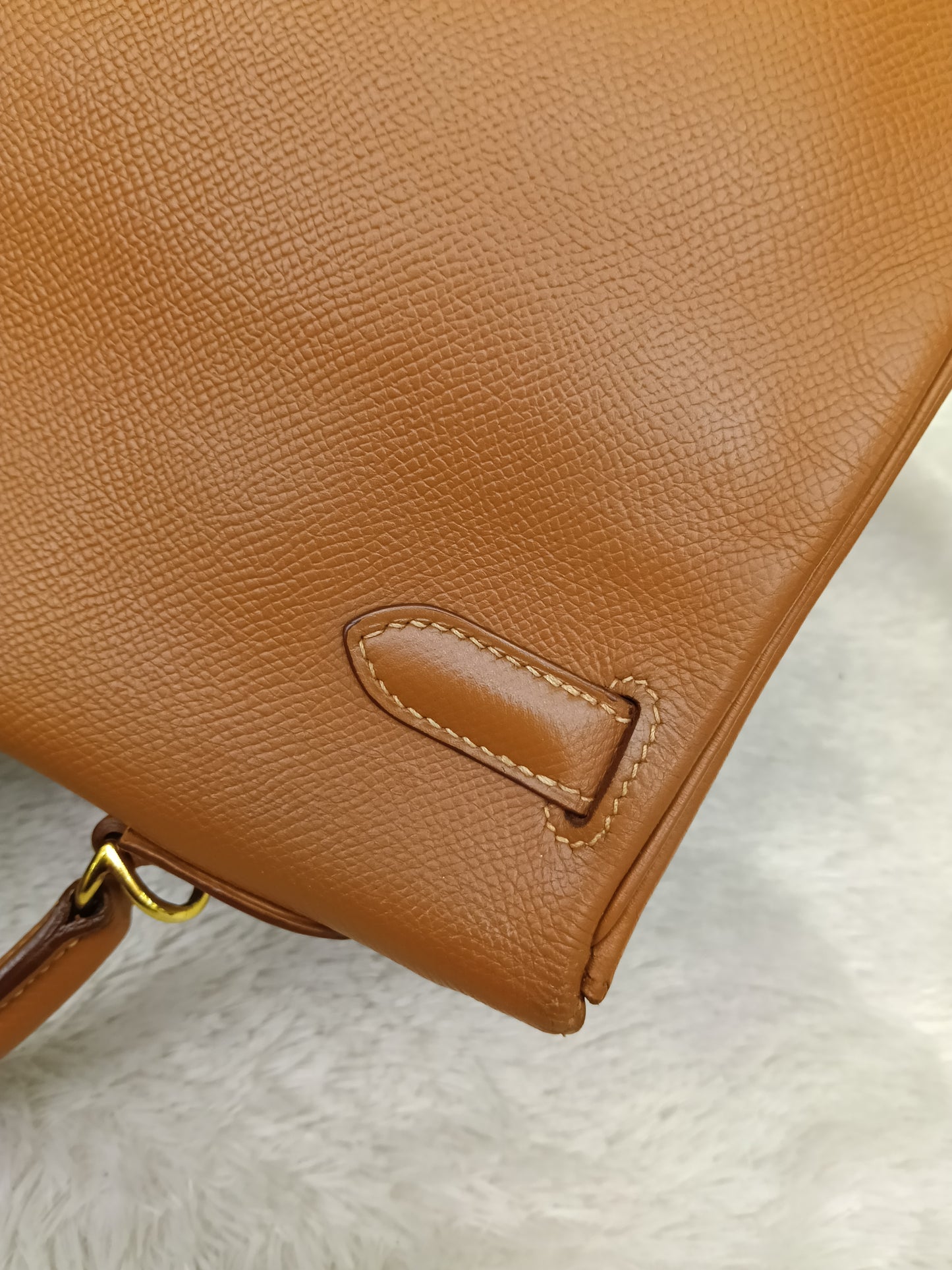 K35 Epsom Gold GHW #D square