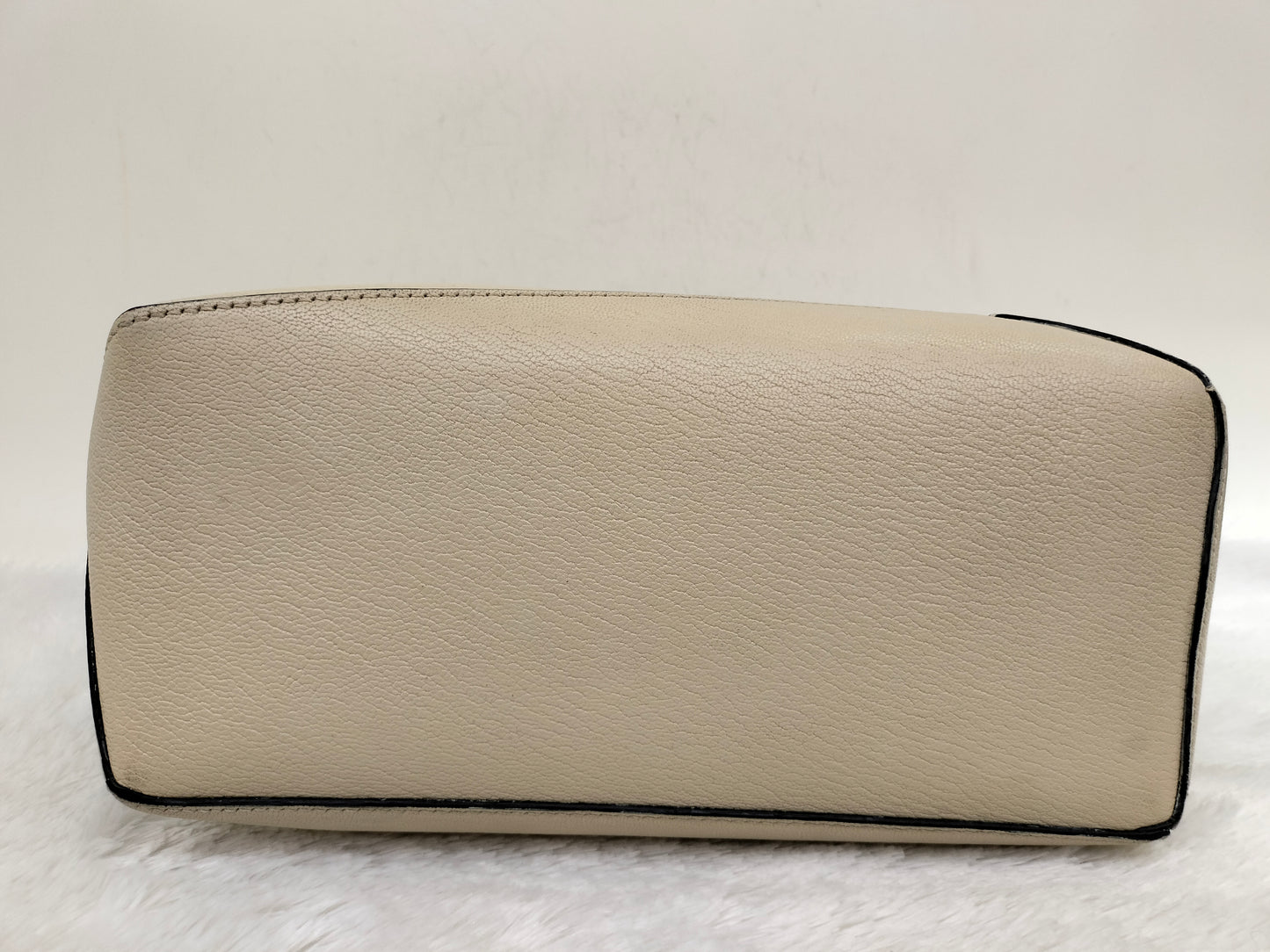 Loewe Puzzle Small Edge Angora GHW 2021