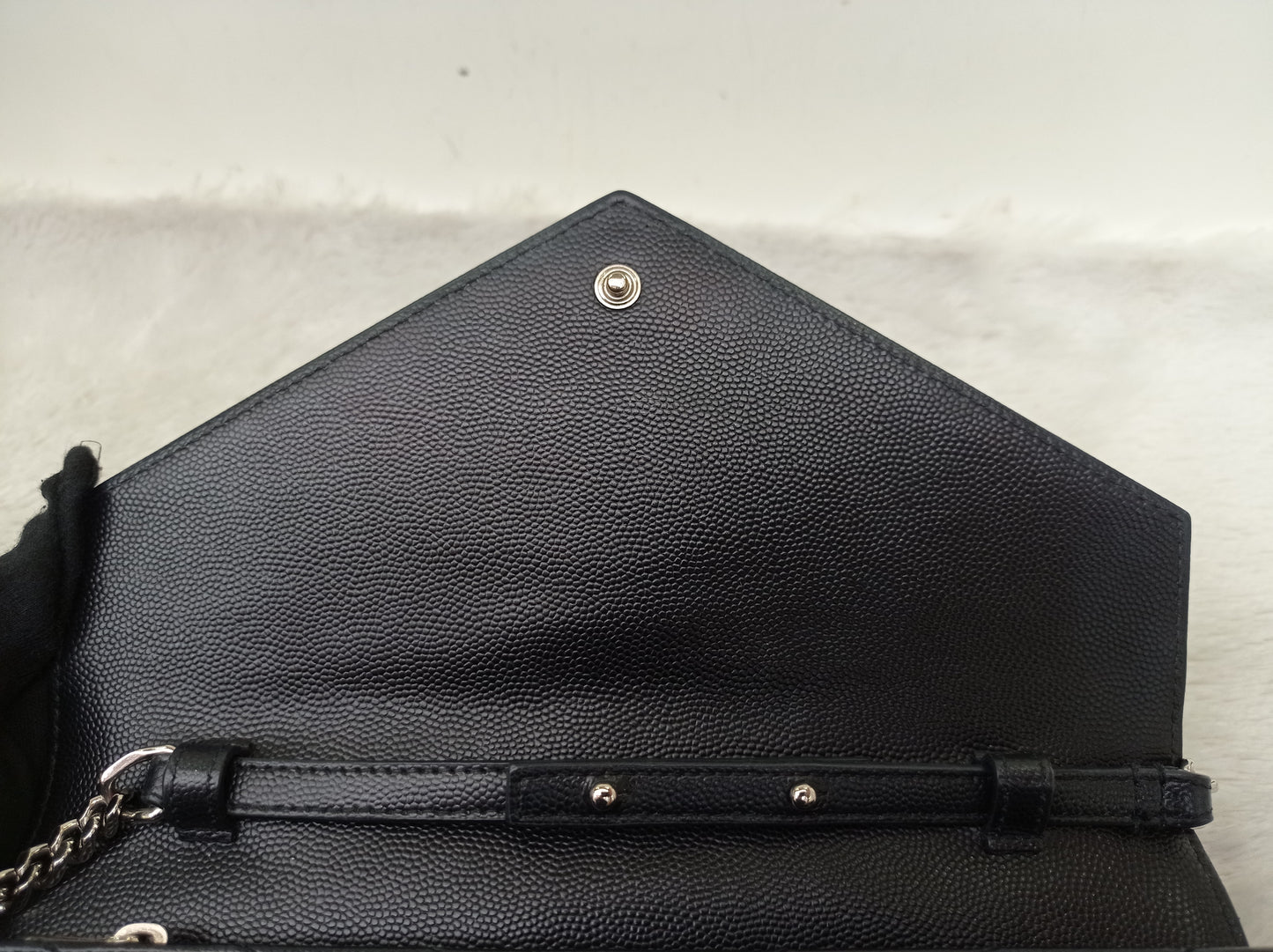 YsL WOC 22 Matelasse Monogramme Grained Black SHW 2018