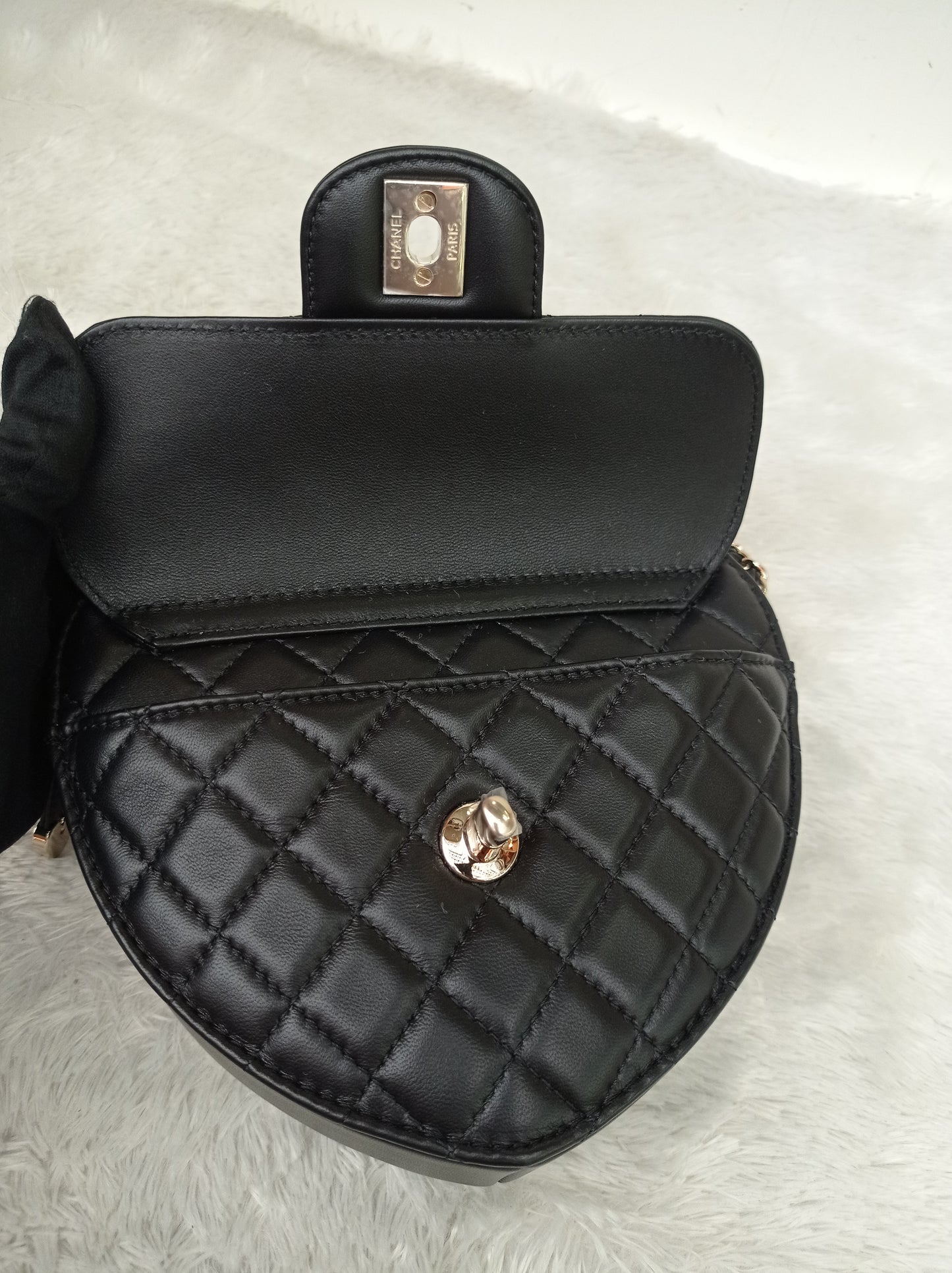 *NEW* Chanel 22S Large Heart Bag Lamb Black LGHW 2025 (CHIP)
