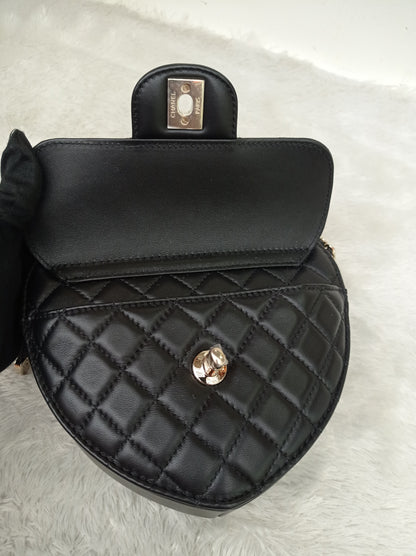*NEW* Chanel 22S Large Heart Bag Lamb Black LGHW 2025 (CHIP)