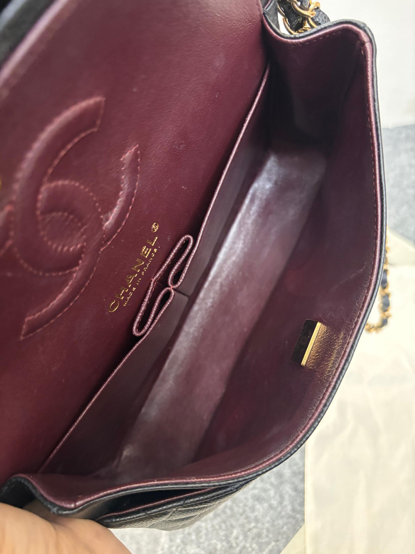 Chanel Medium Caviar Black GHW DF (CHIP)