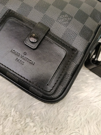 LV Alpha Messenger Damier Graphite 2019