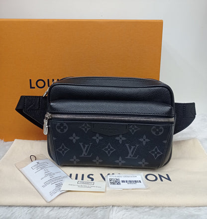 LV Outdoor Bumbag Taigarama Monogram Noir 2019