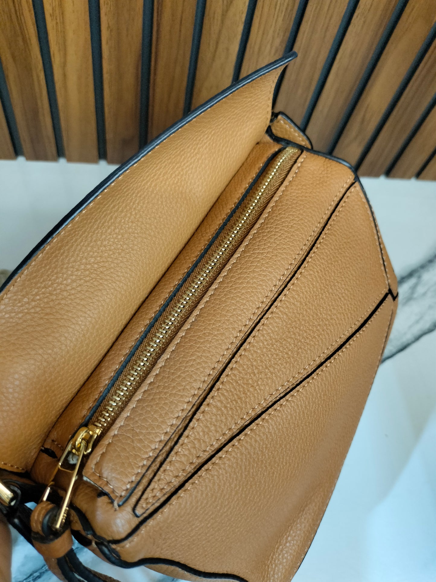 Loewe Puzzle Mini Grained Light Caramel GHW 2022