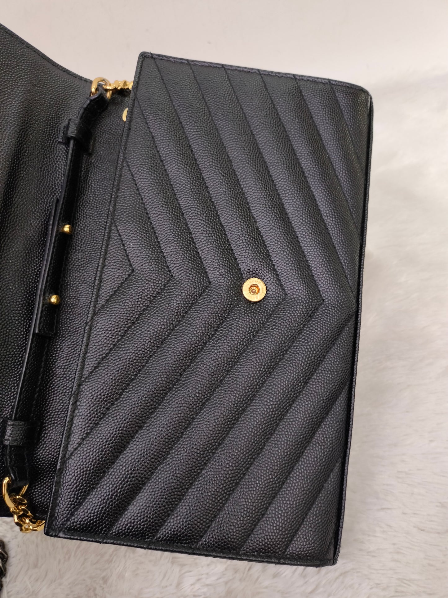 YsL WOC 22 Chevron Grained Black GHW 2021