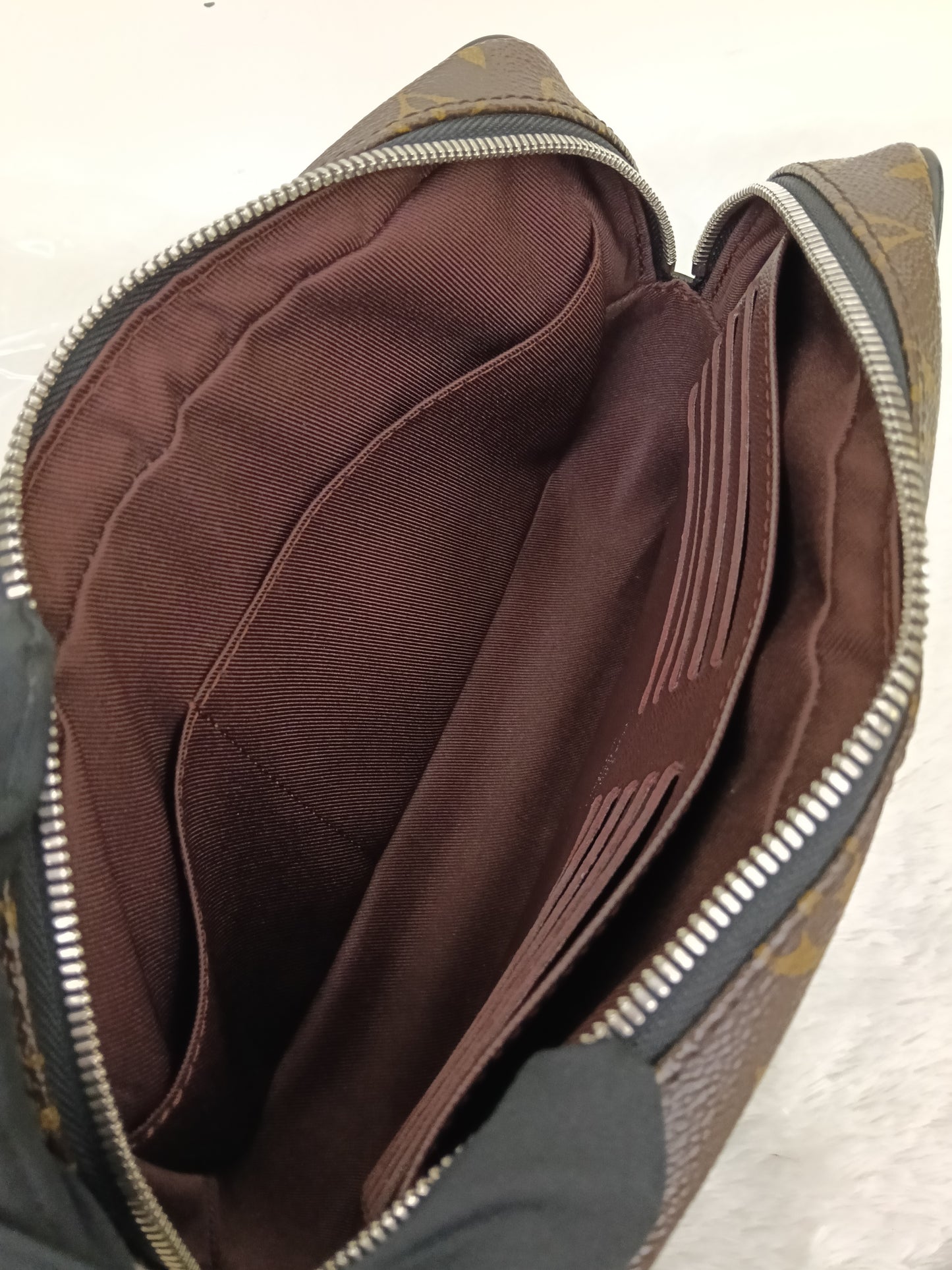 LV Kasai Clutch Monogram Macassar 2017