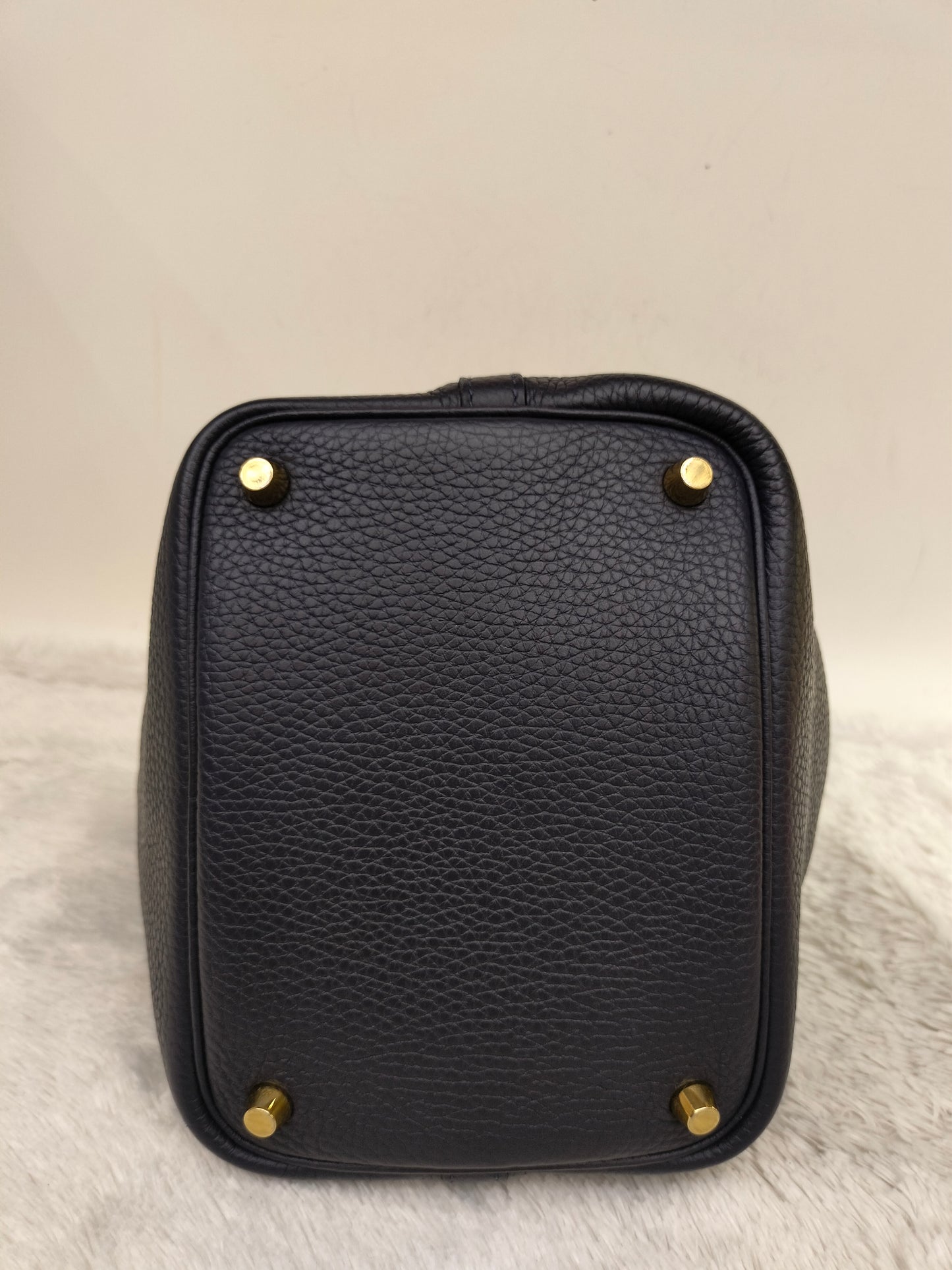 *Neverbeen Used* Picotin Lock 18 Clem Bleu Indigo GHW #Y